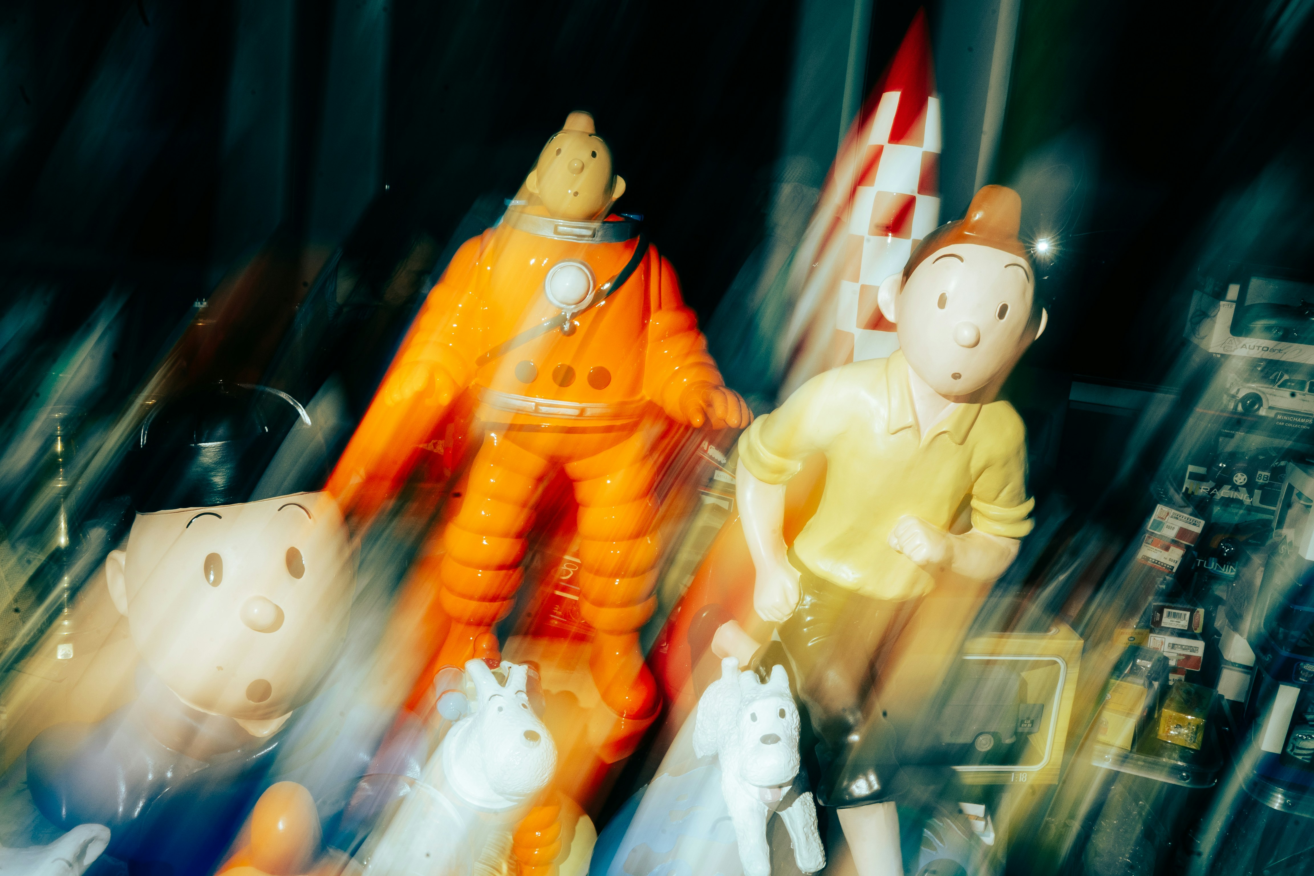 Figure sfocate di Tintin, Capitano Haddock con razzo.