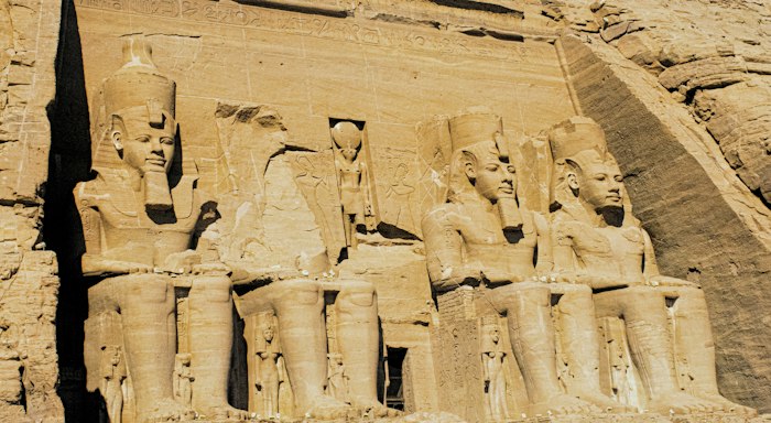 Estátuas de Ramsés II em Abu Simbel