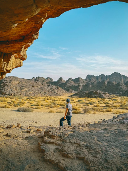 Traveler in the Essendilène valley near Djanet, Algeria.