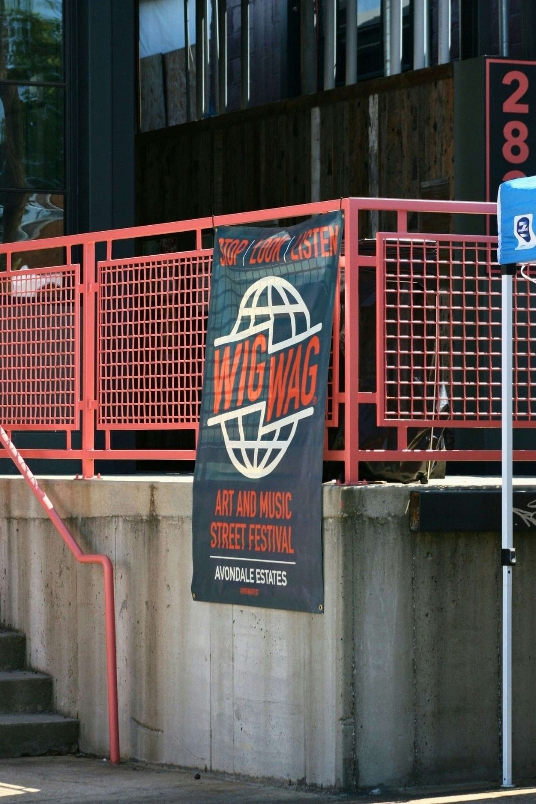 The Boulevard After Dark: Outdoor Bars, Street Bars, and Casino Culture