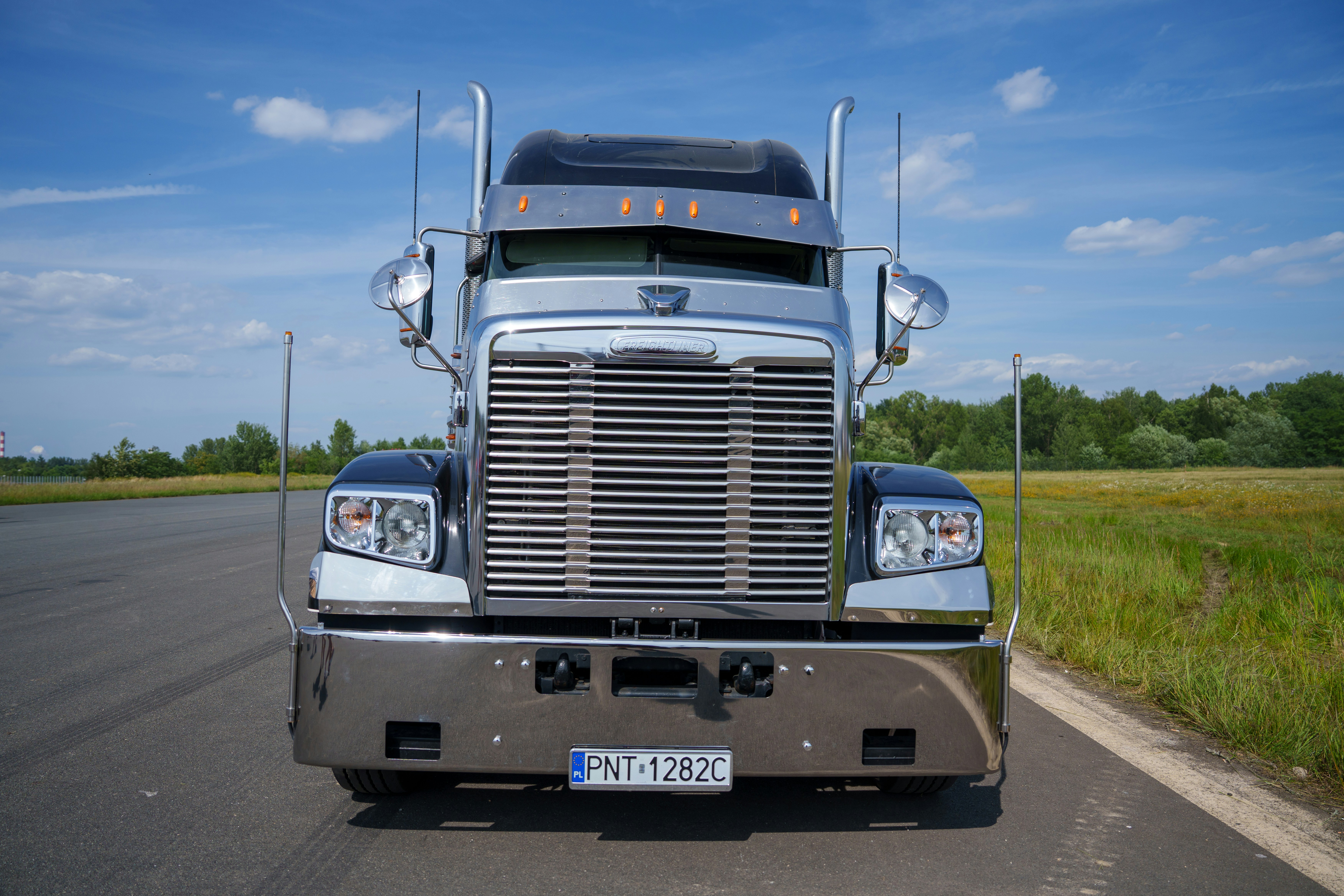 SmartX Transportation semi-truck front