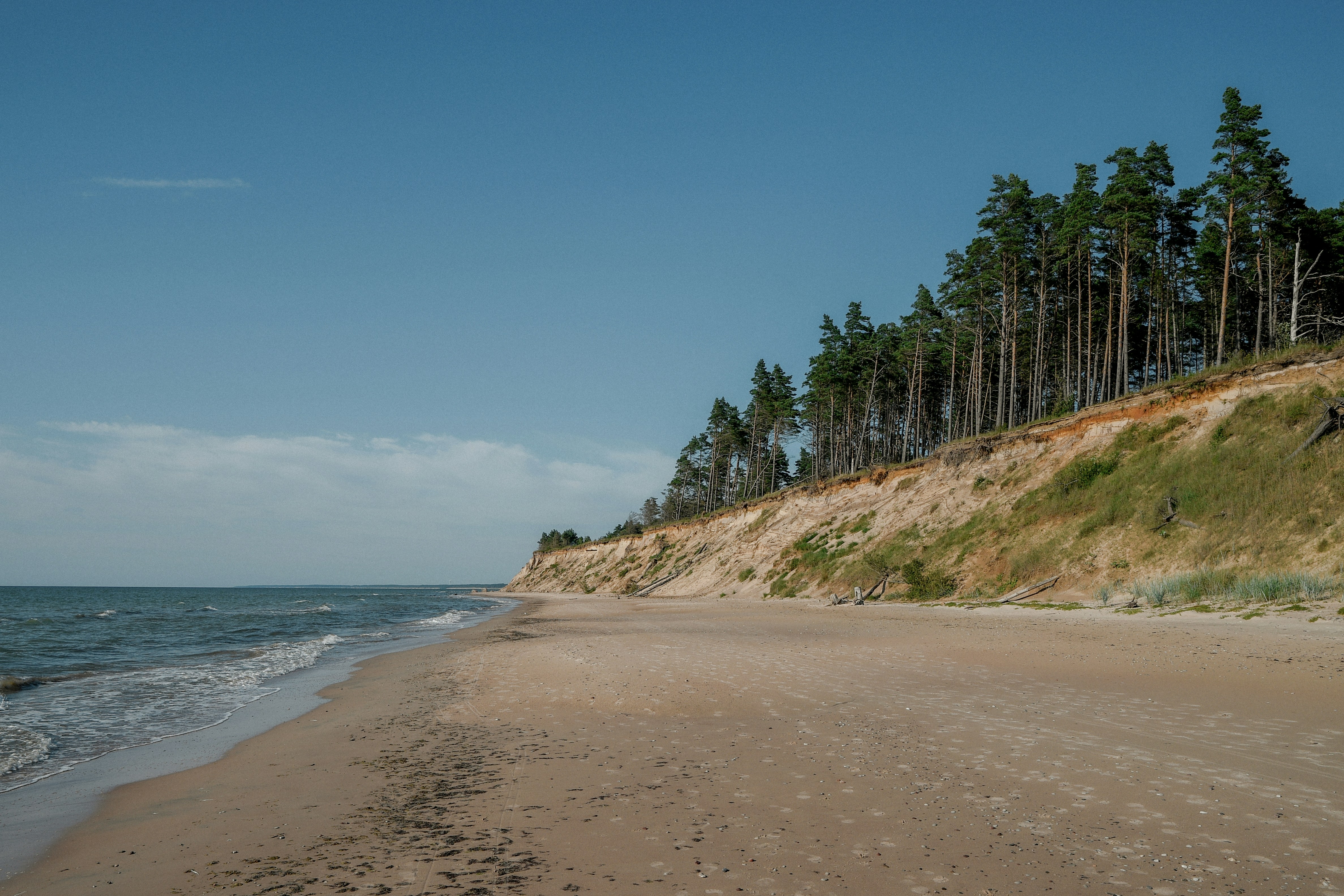Stay online in the Latvia with a prepaid eSIM from eSIMlii. Instant activation, no roaming charges, and reliable coverage.