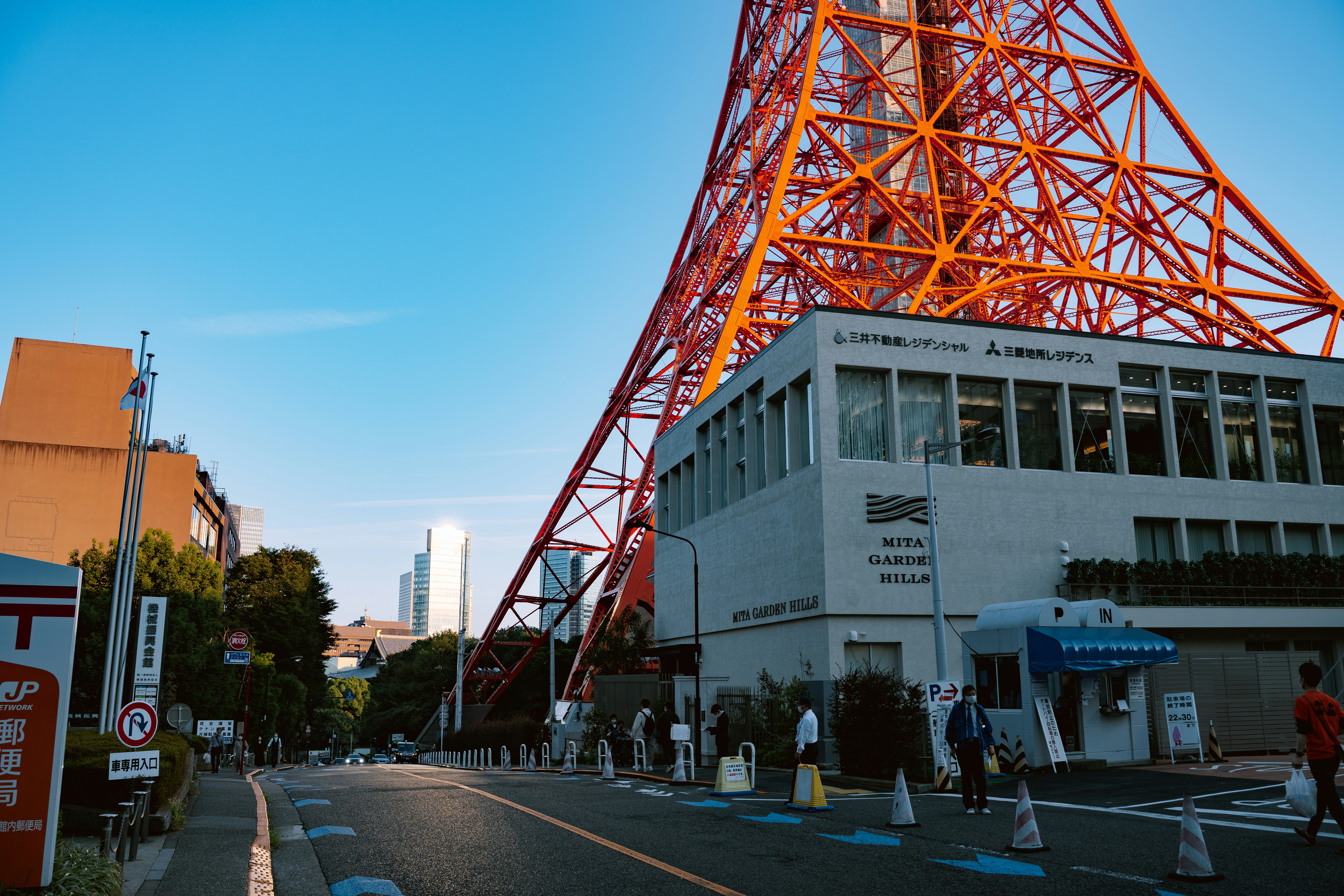 Br Tower 有明 MID CROSS