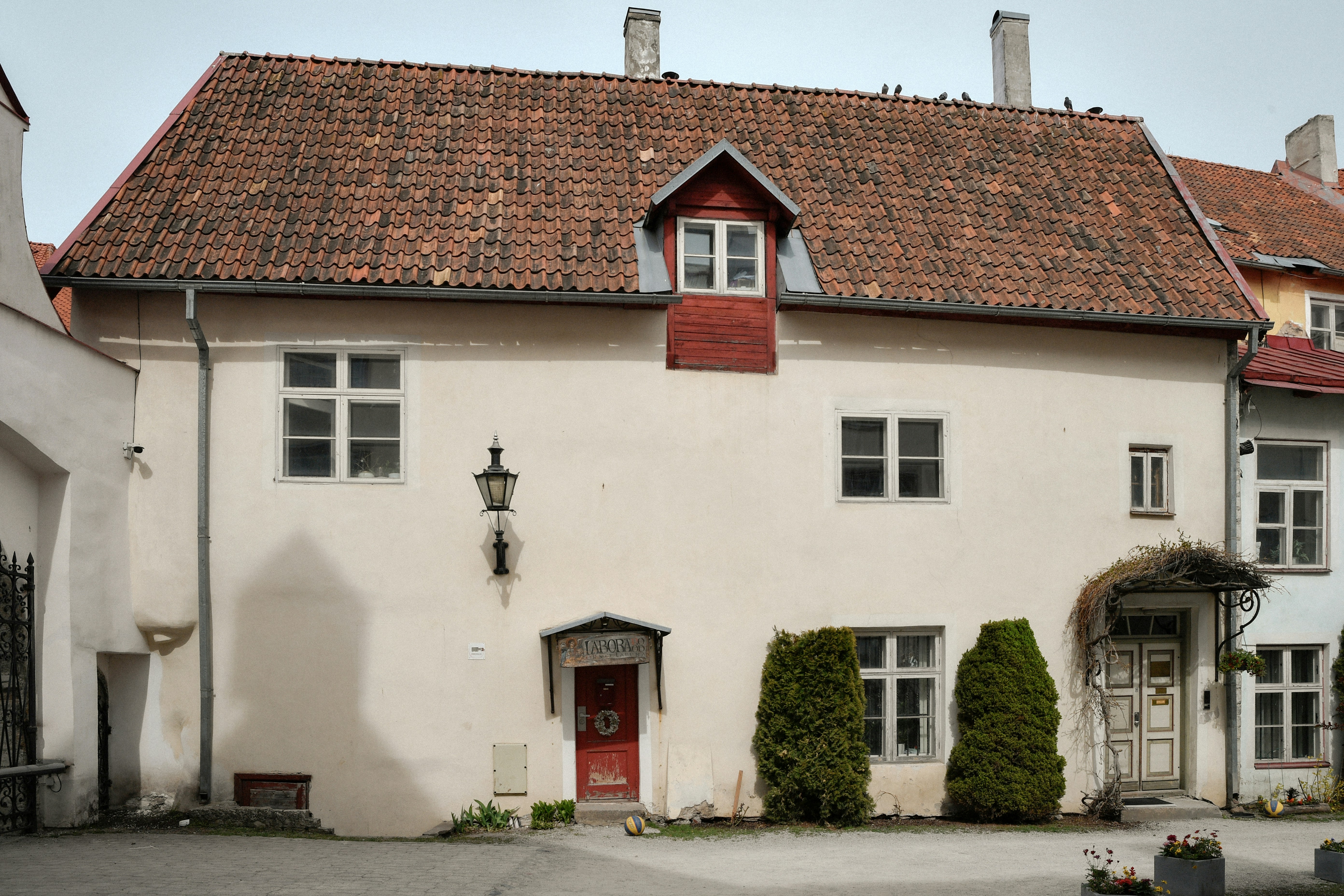 Photo by stadinstudio
