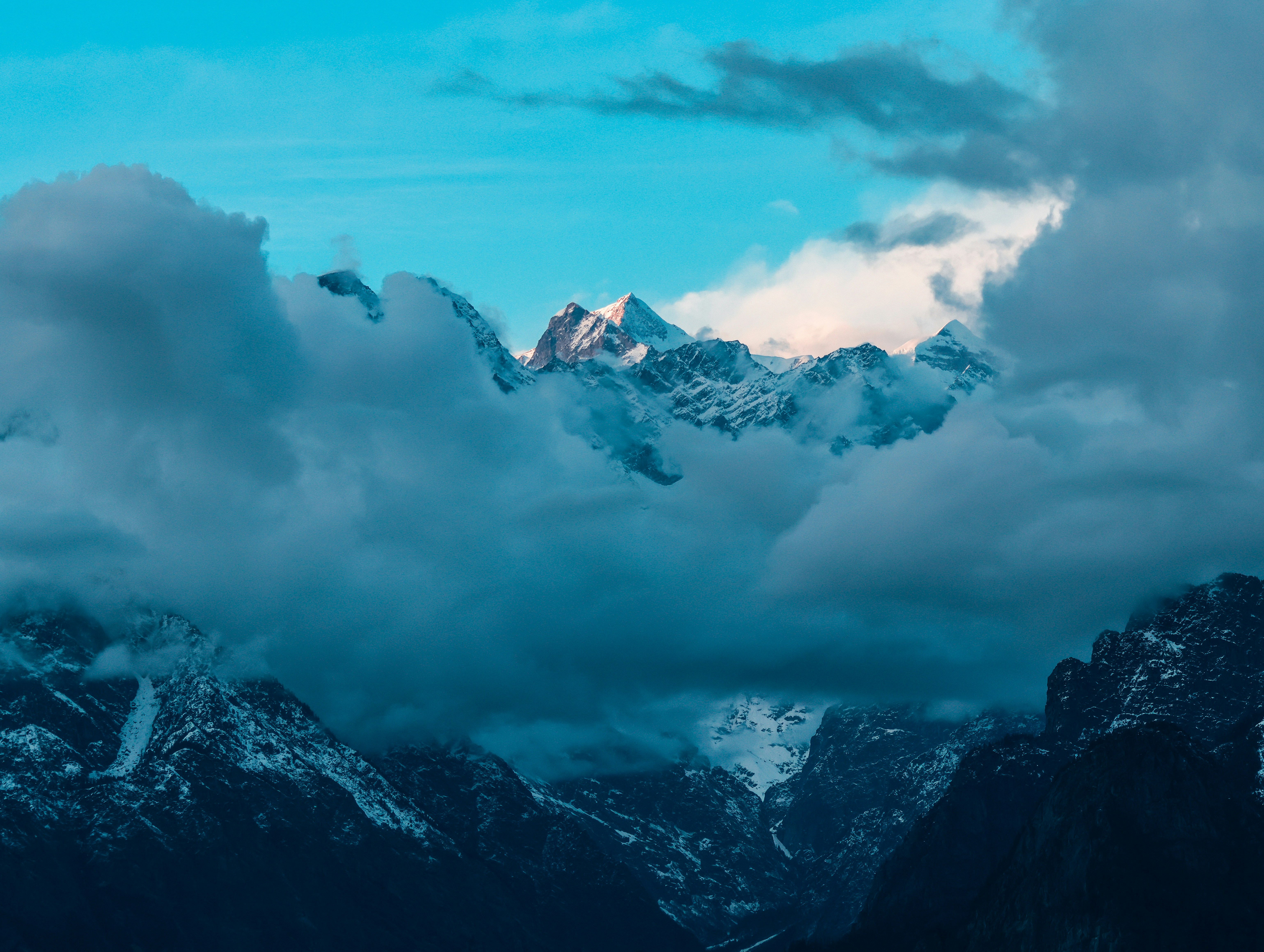 Photo by dhruvwithgalaxy