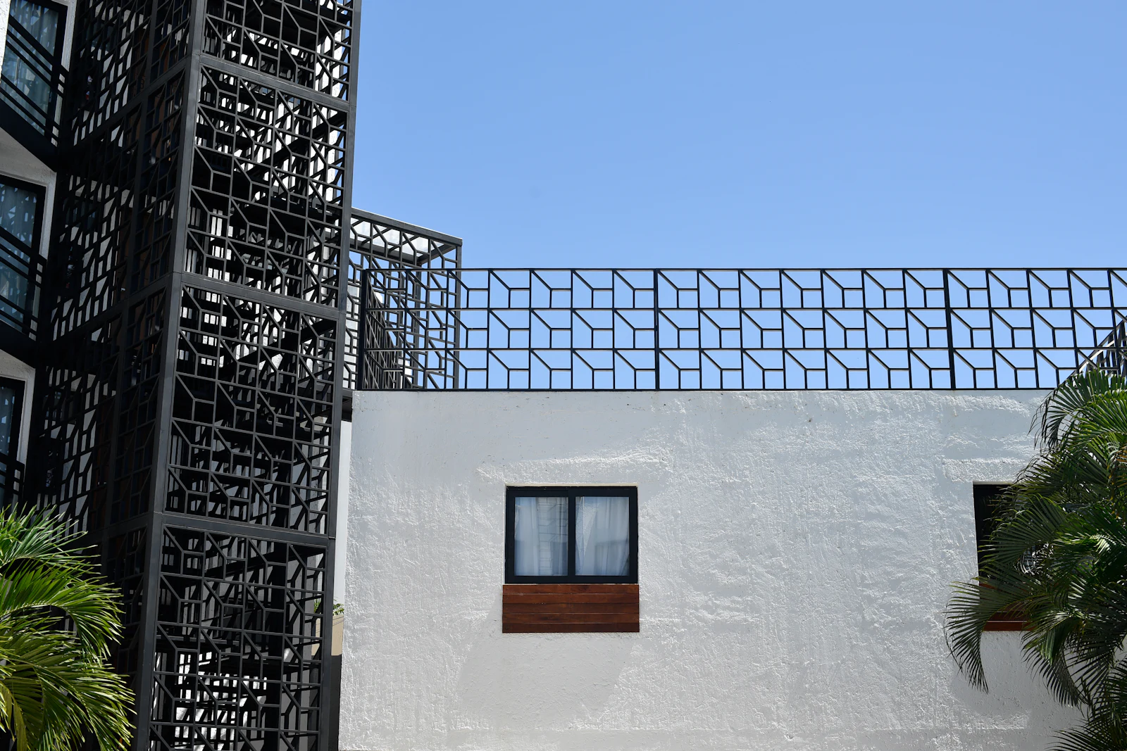 Black metal iron fence in Spring, Texas