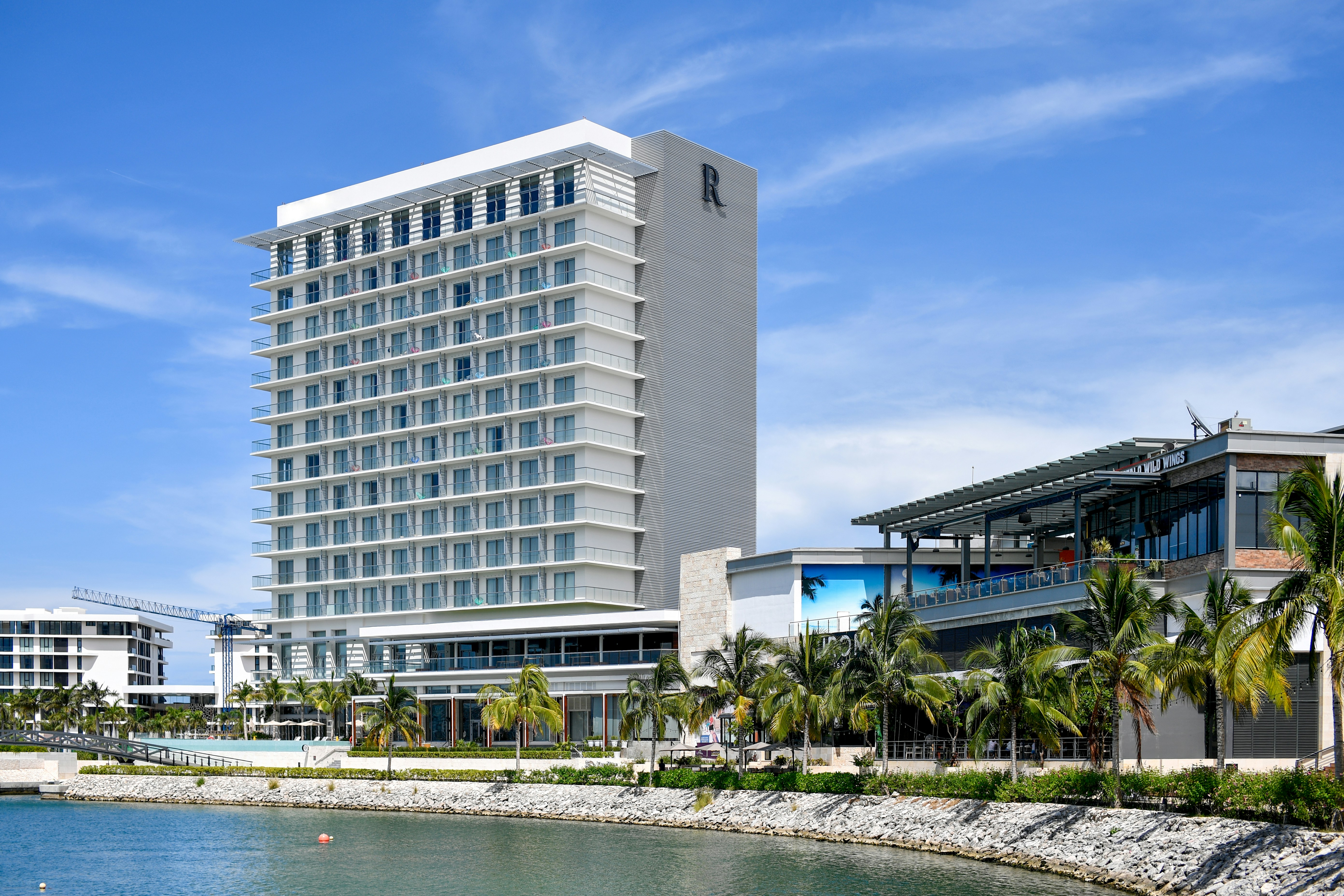Renaissance Cancún Resort & Marina