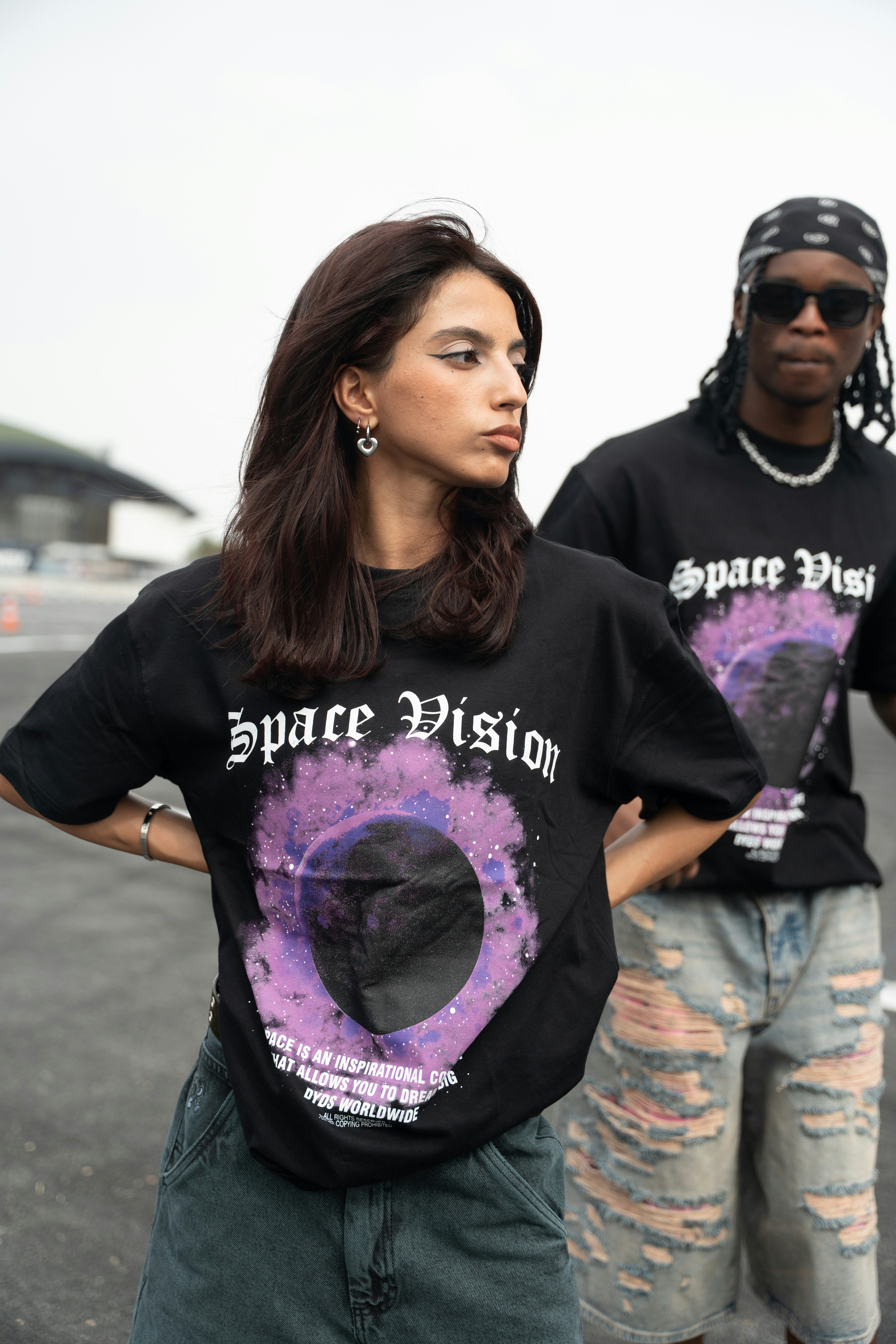 T-shirt noir graphique espace