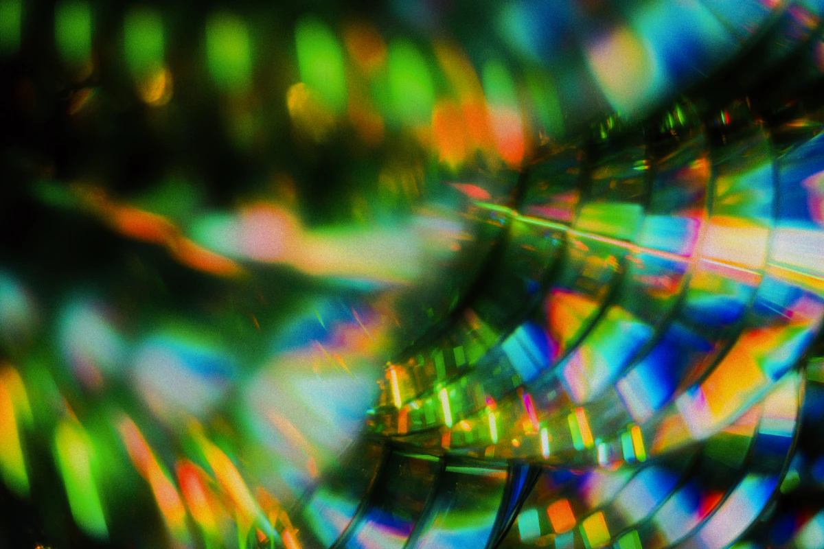 A prism of geometric light