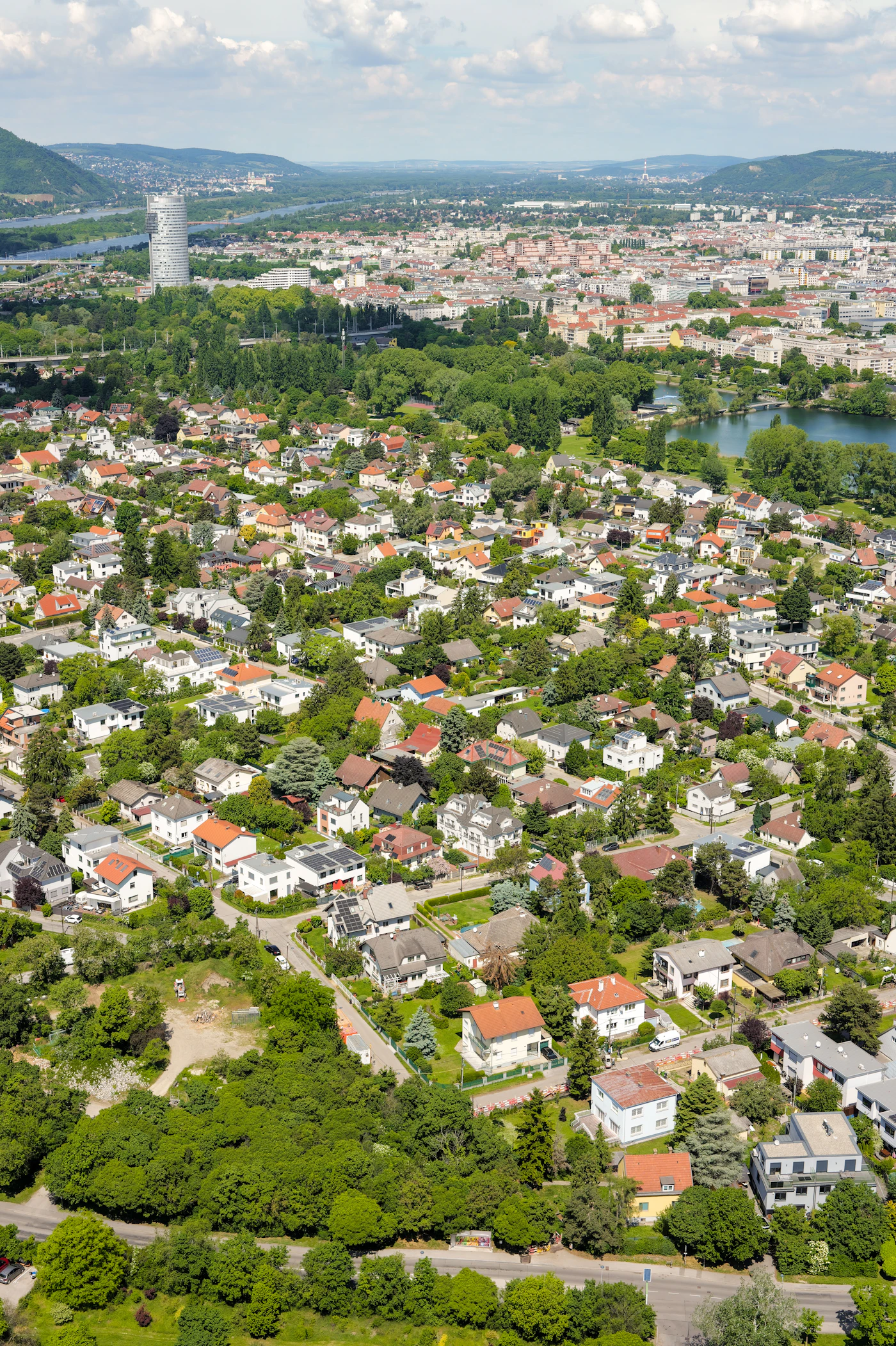 Valon lève 150 millions de dollars à 2,3 milliards de valorisation pour les agents d'IA du crédit immobilier
