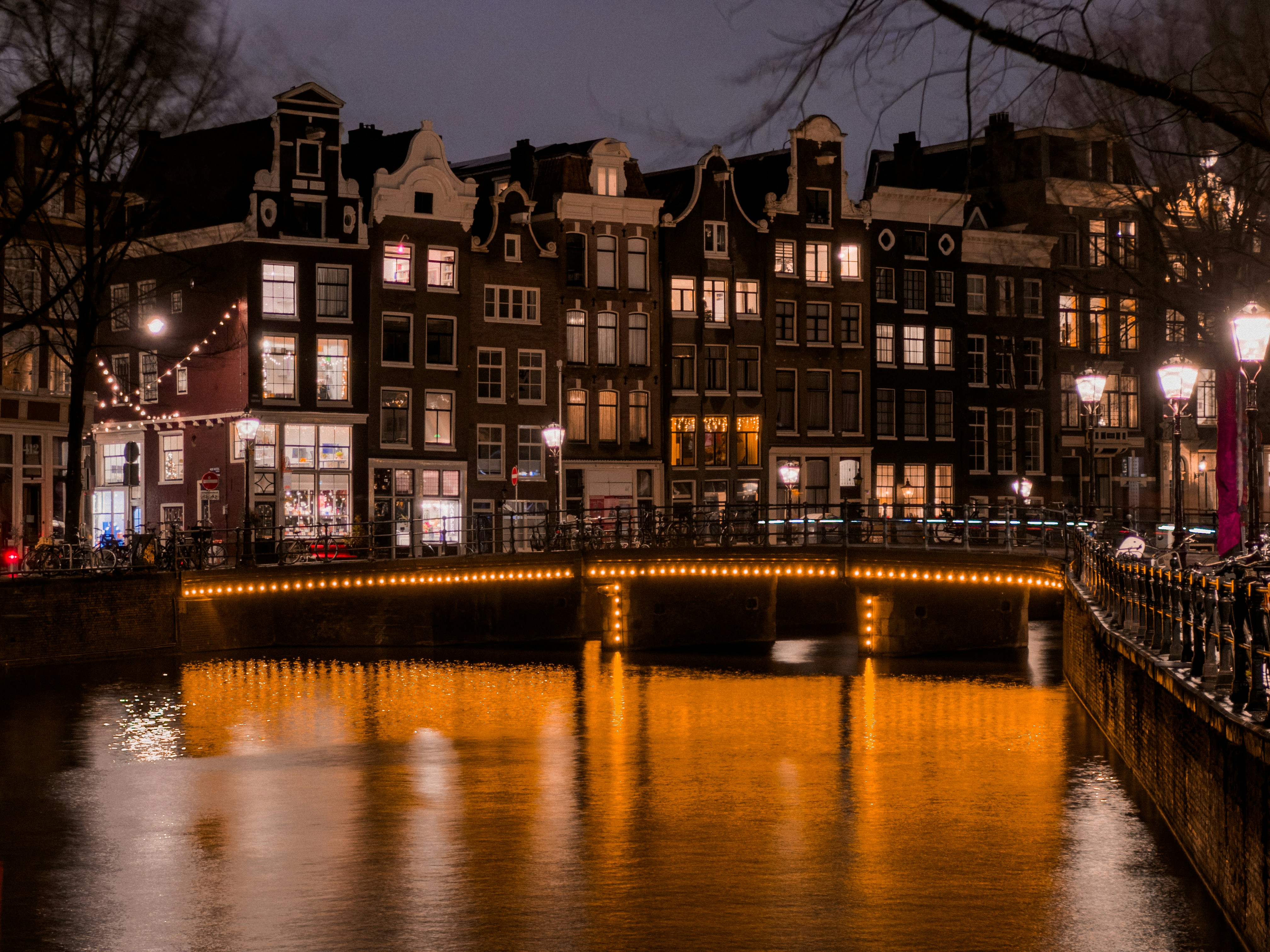 Photo by robinvanderwal