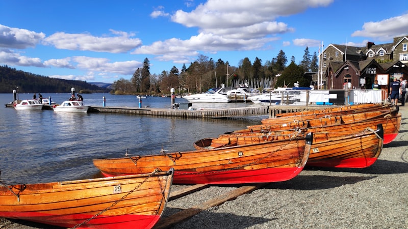 Shallow shingle shore on the east side of Windermere at Millerground