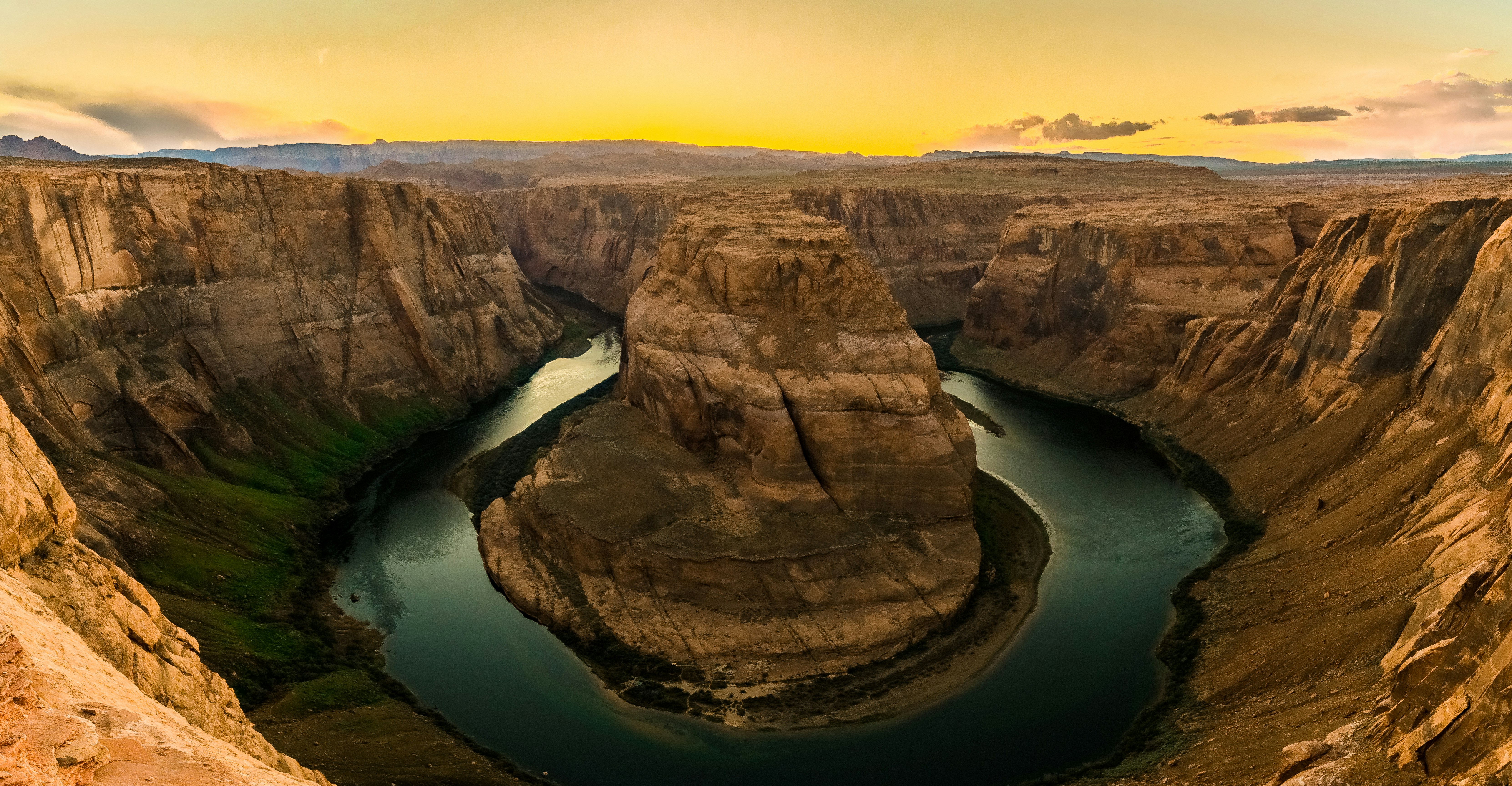 Horseshoe bend of the colorado river at sunset.