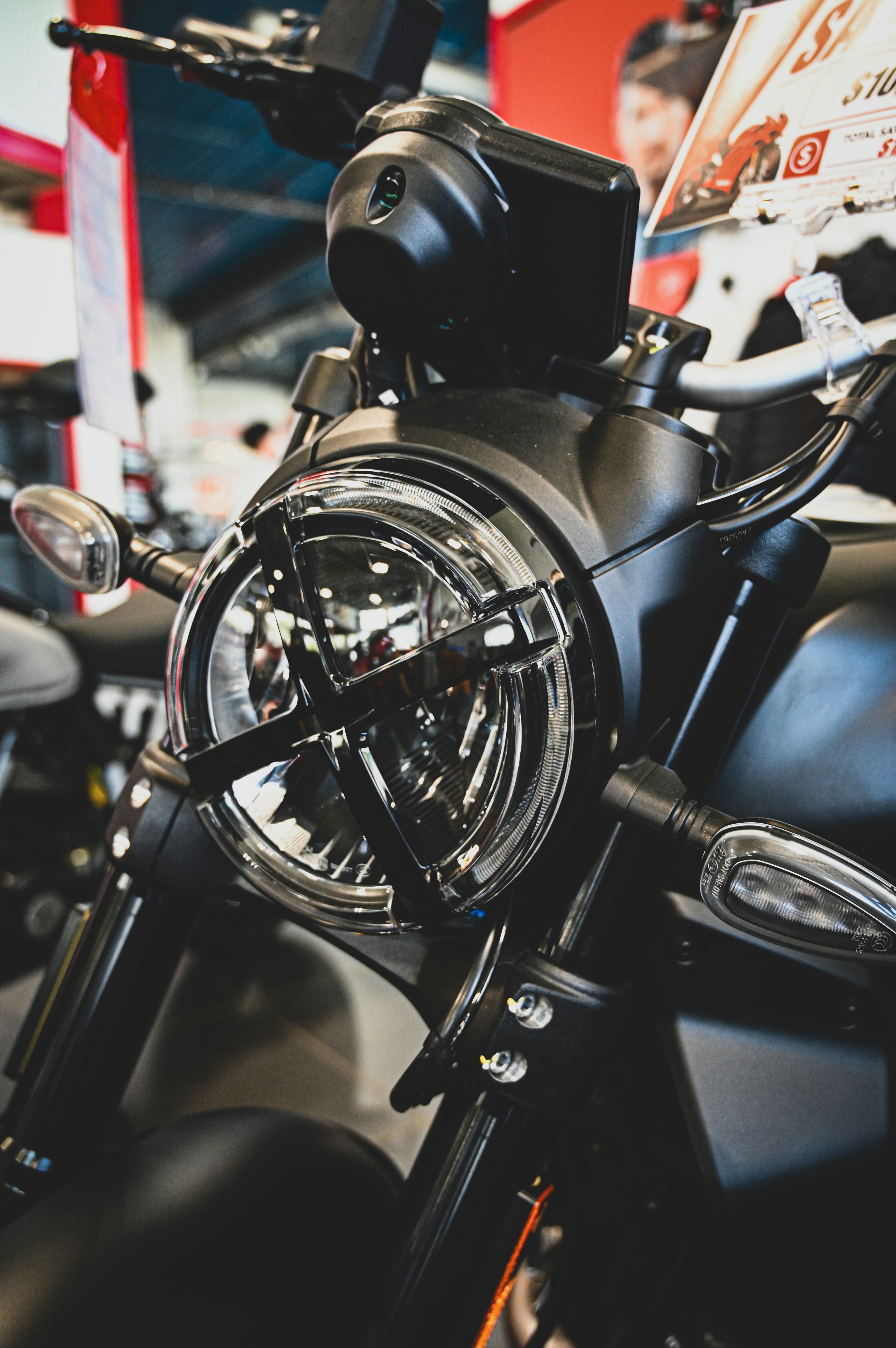 Photo by ronnzymoto