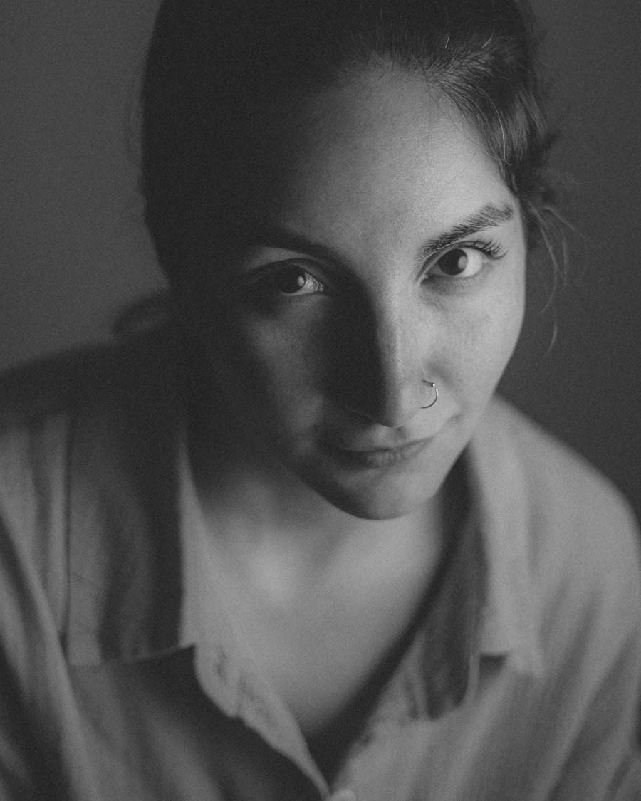 Black and white portrait of a young woman