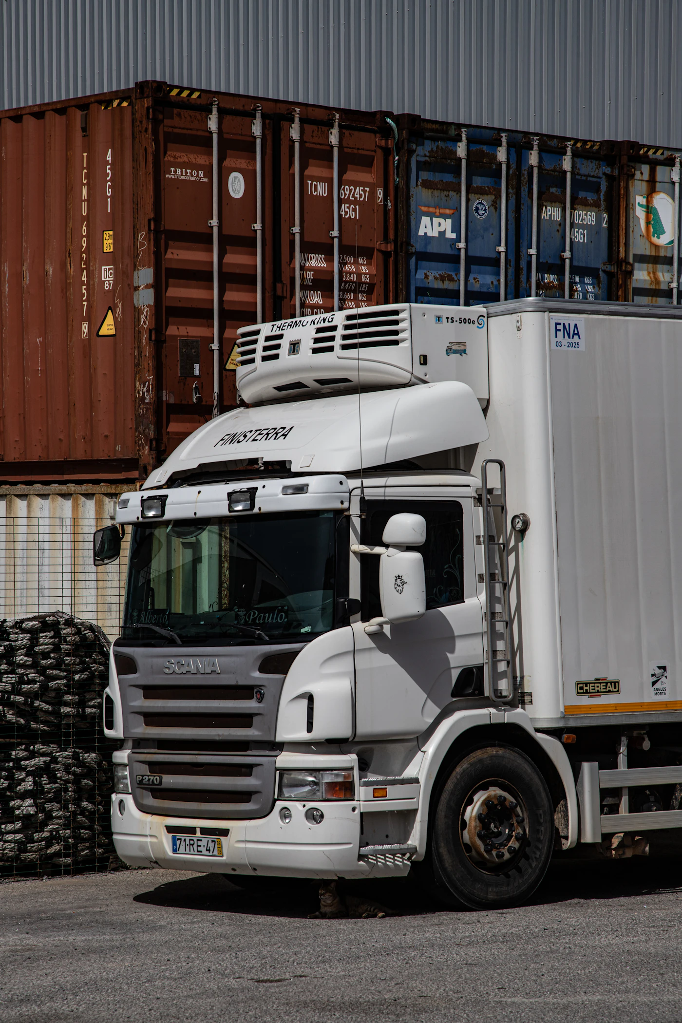 Lkw auf einer Landstraße