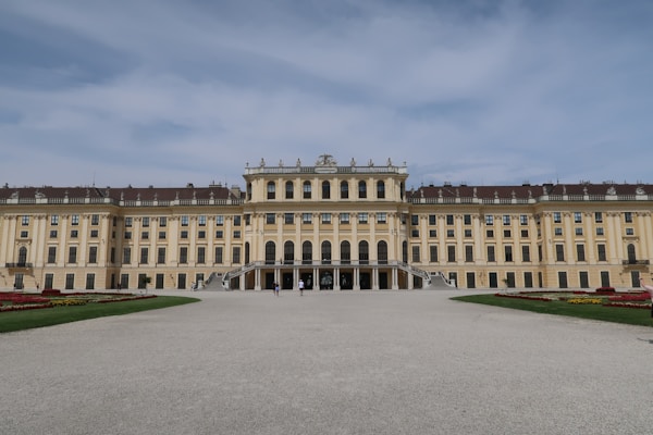 Schönbrunn Palace & Zoo