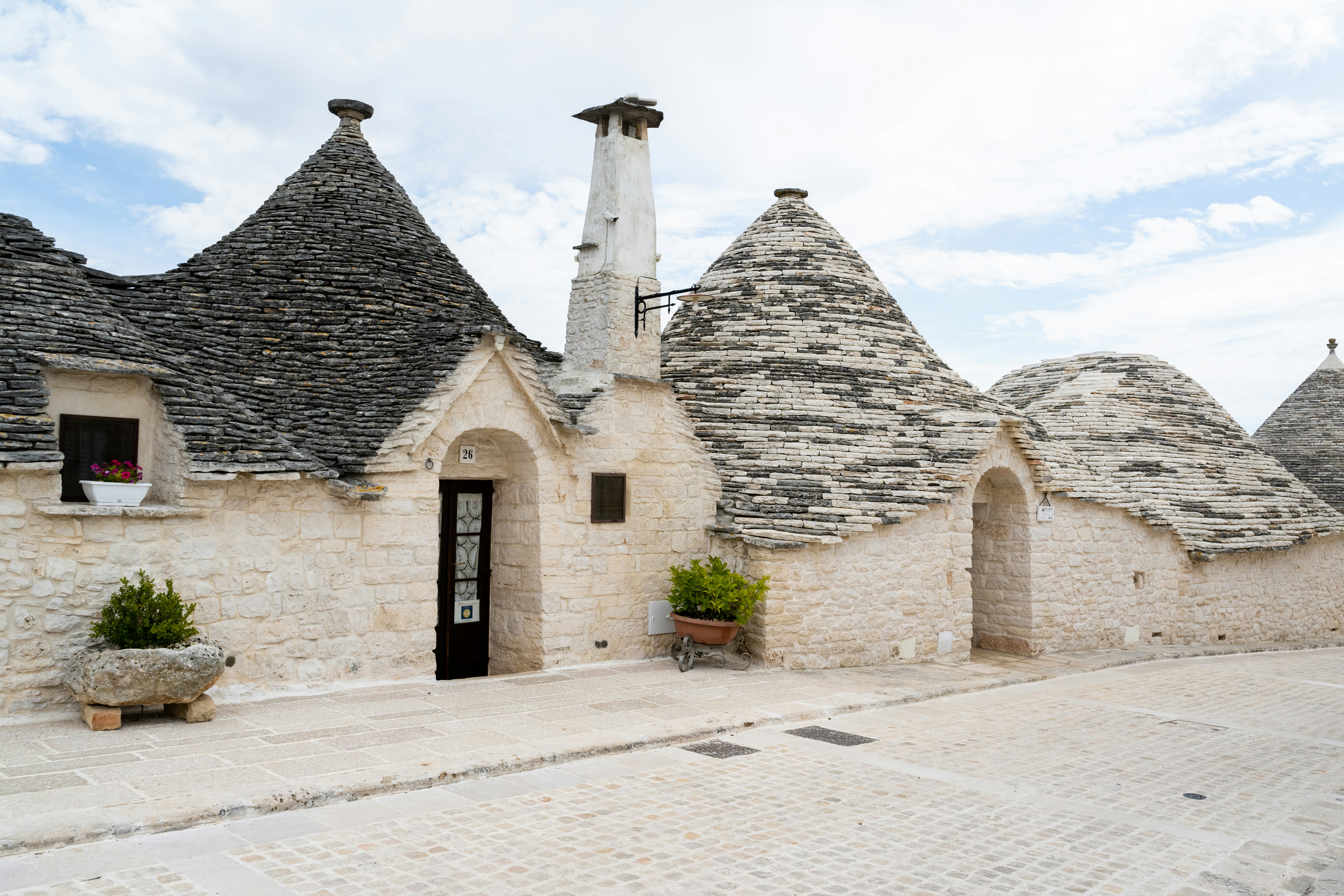 Trullo aux toits de pierre d'Alberobello — photo 3