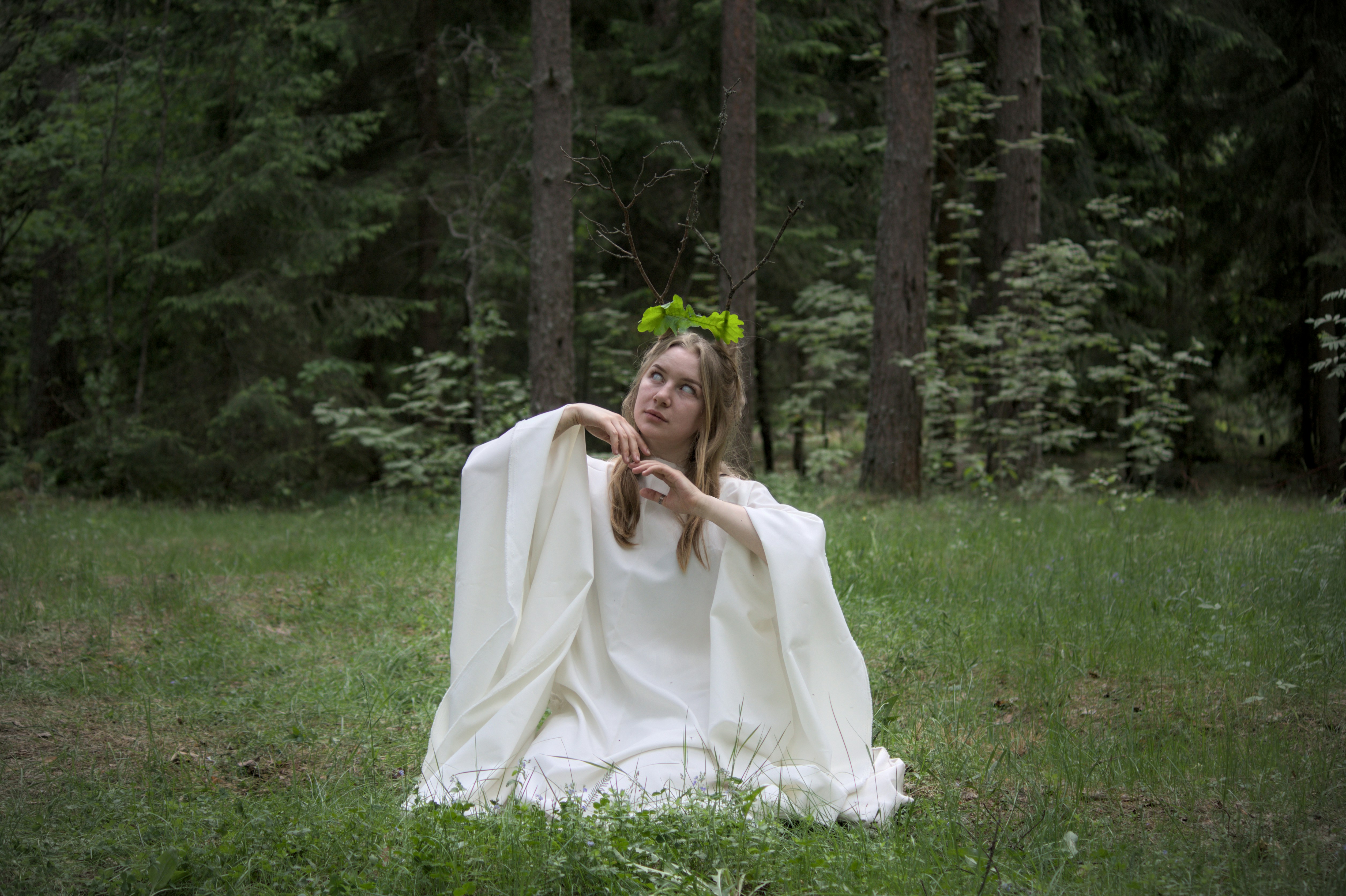 enchanted forest luxury wedding, wallpaper, Luxury Forest Wedding Bridesmaid Dresses: The Ultimate Guide 6