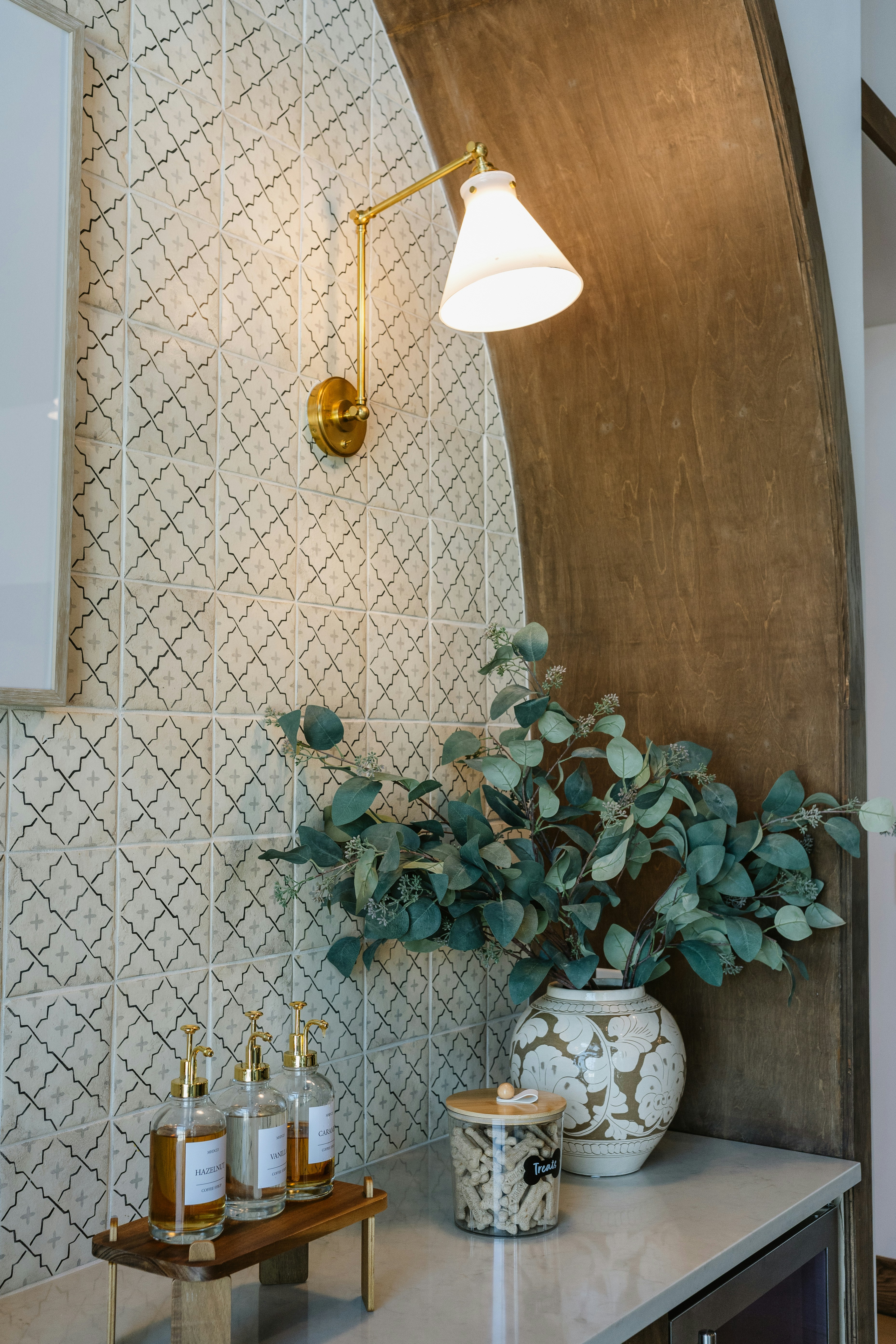 rustic bathroom lighting wallpaper, wallpaper, Best Rustic Lighting Fixtures for Bathroom: A Complete Guide 5