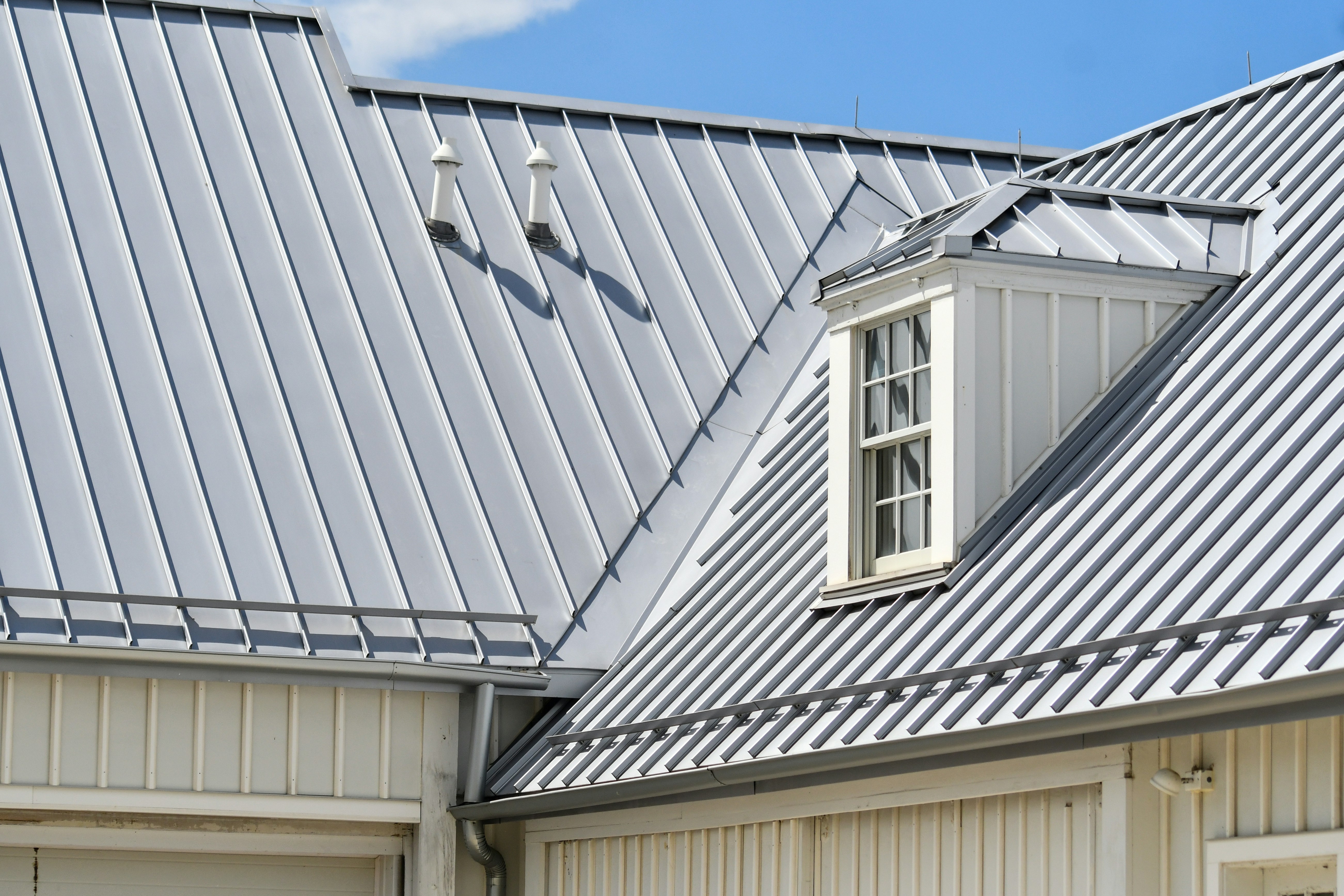 metal roof wind resistance