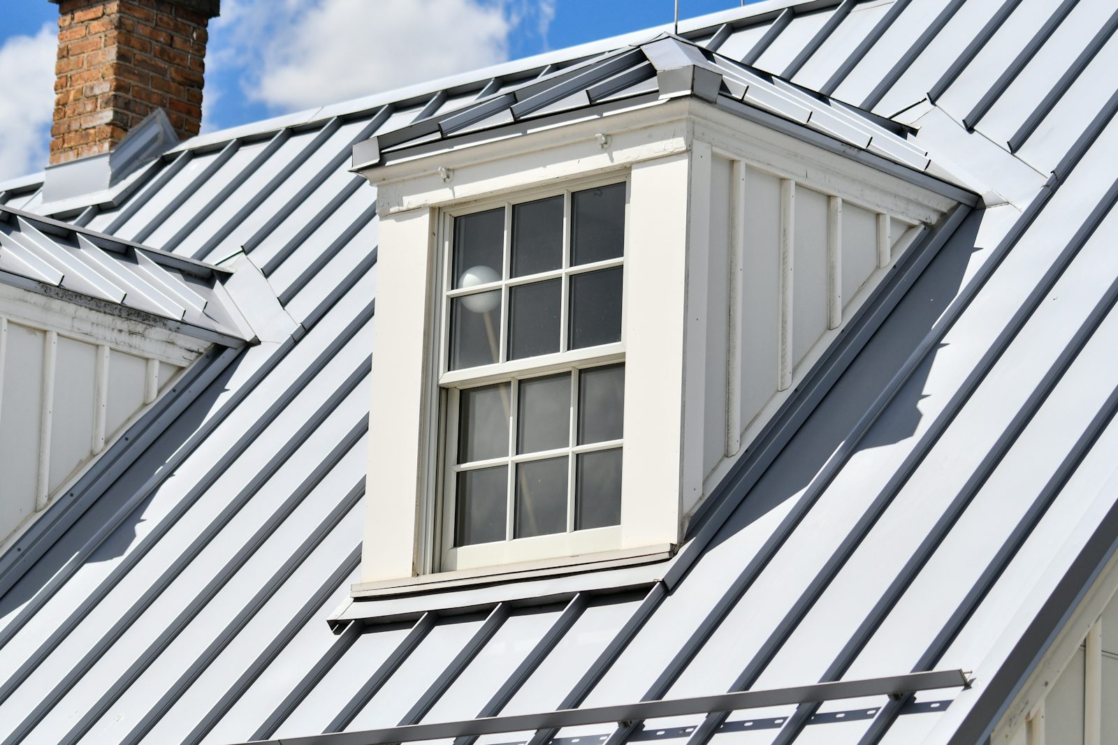 Roof junction detailing on a house