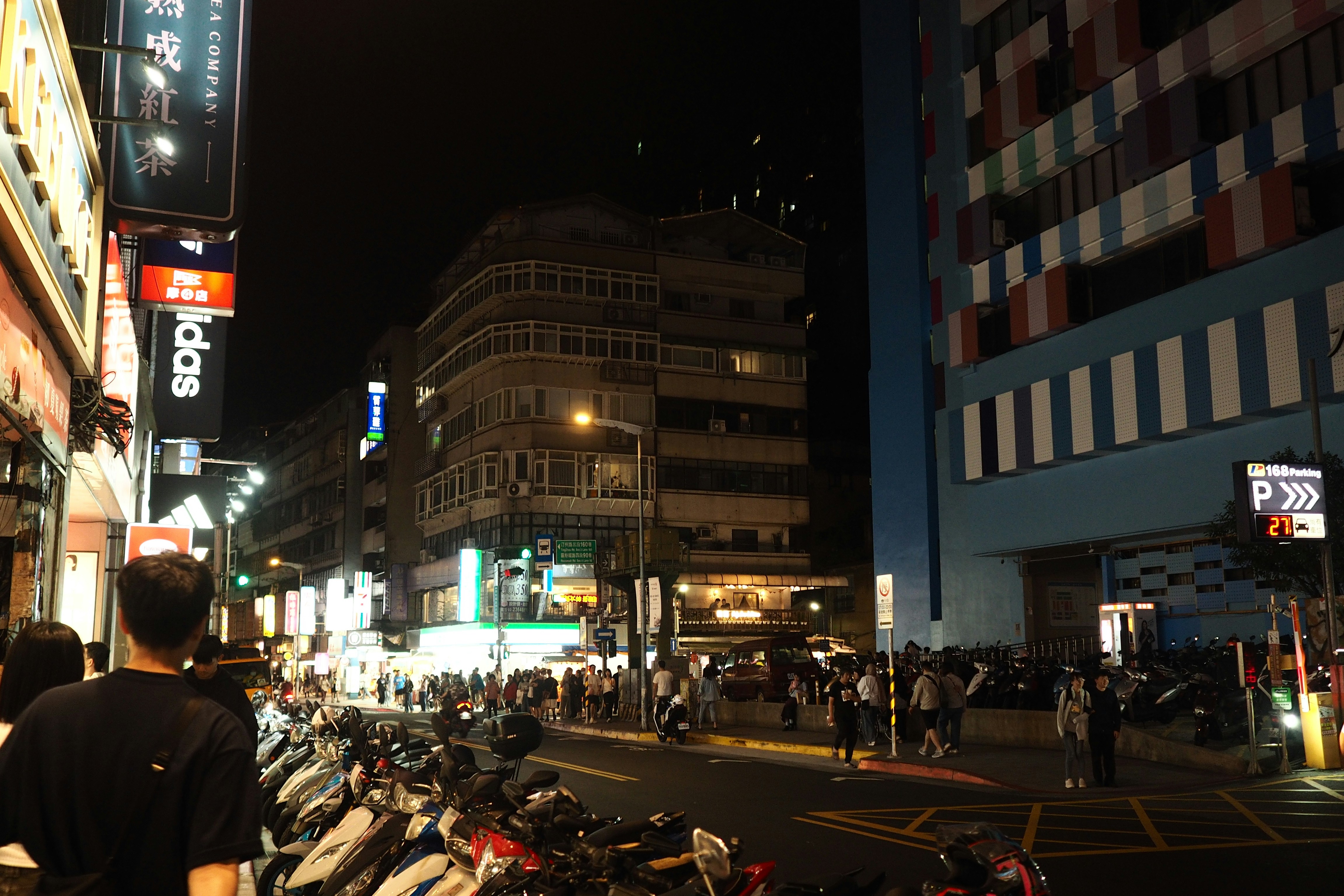Photo by mclee