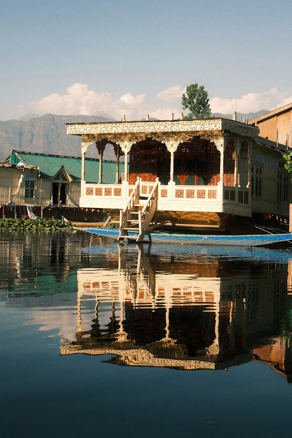 Kashmir, Paradise on Earth