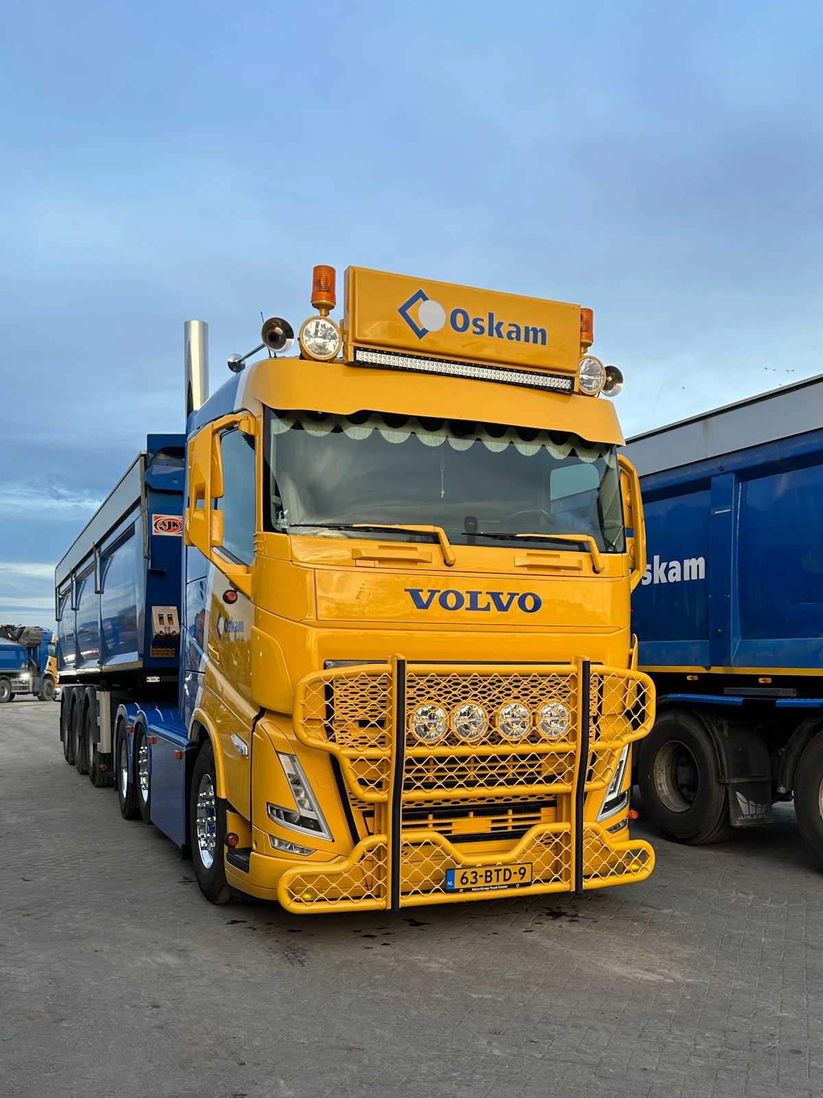 Volvo VNL 760 — Recién importado