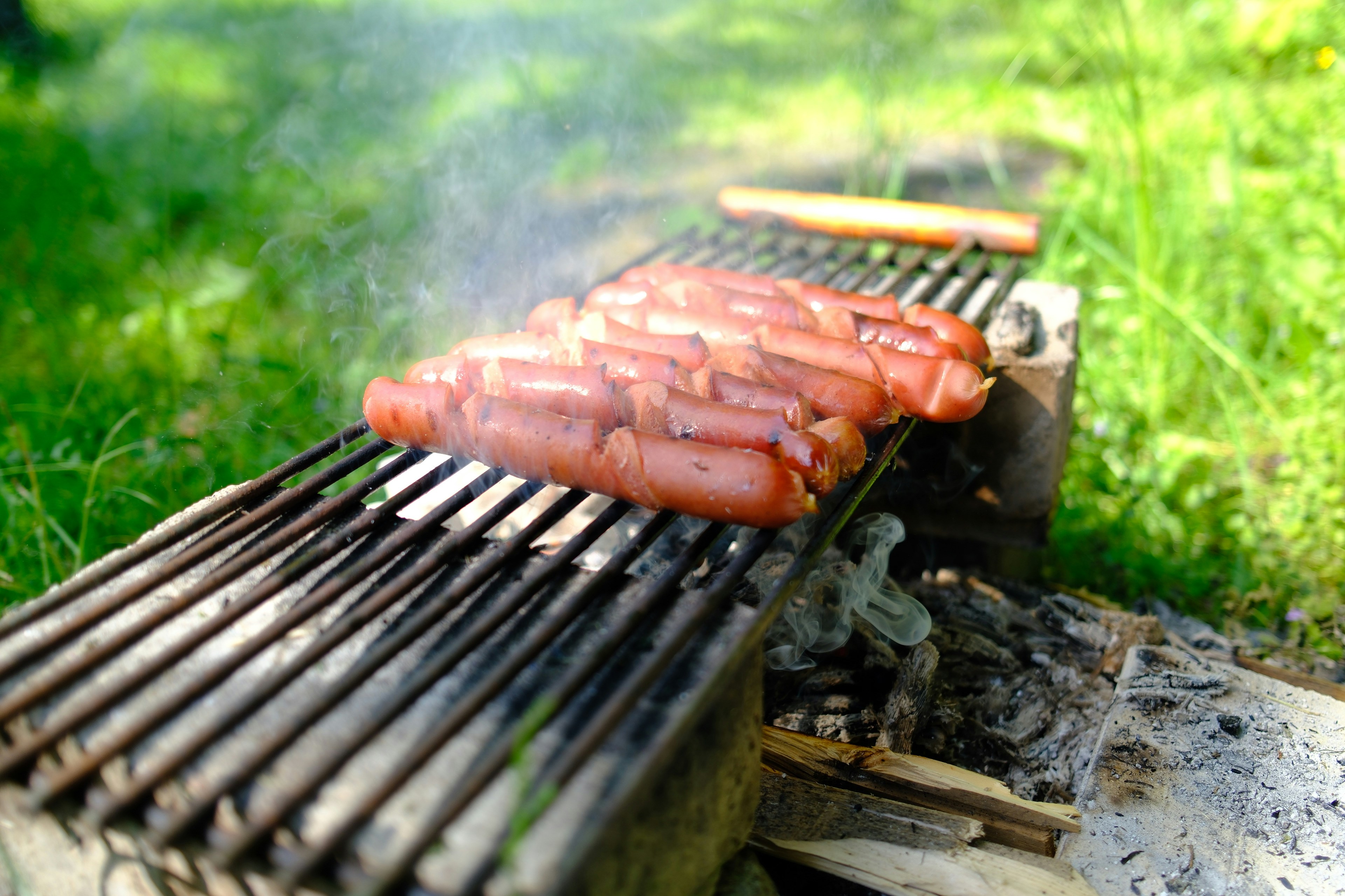 What I actually pack for a backyard cookout, and what I leave home
