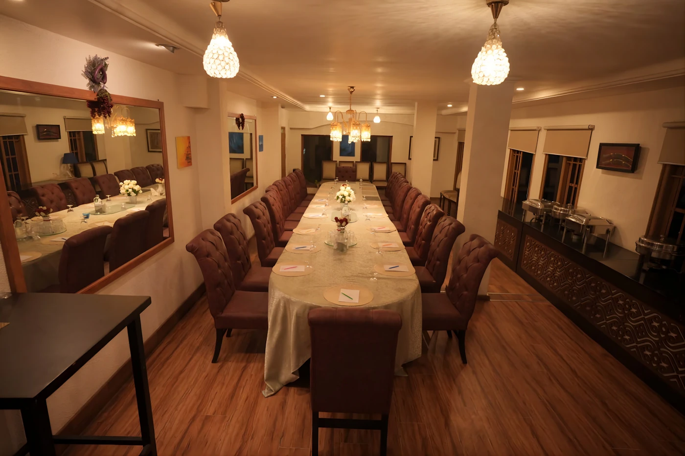 Palace Lounge