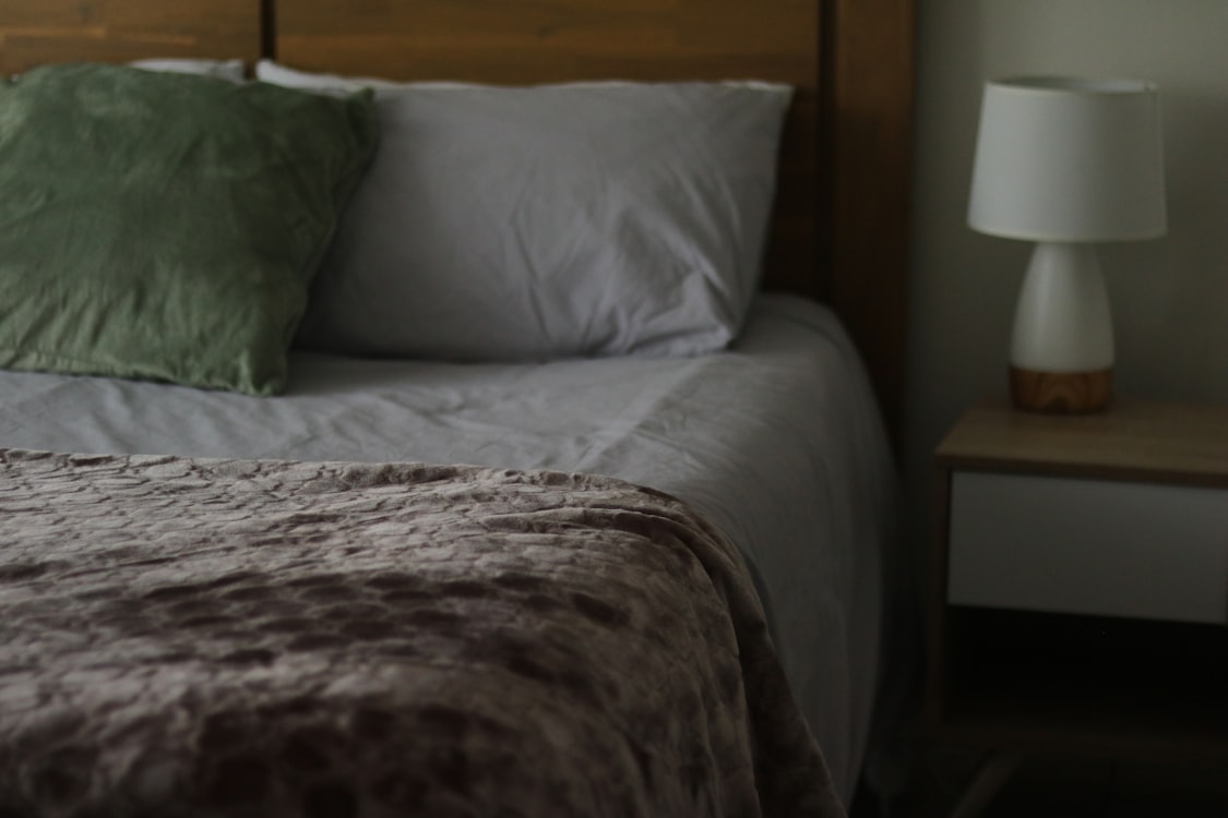 Calm vs Bemellou: Meditation App or Comfort Companion?