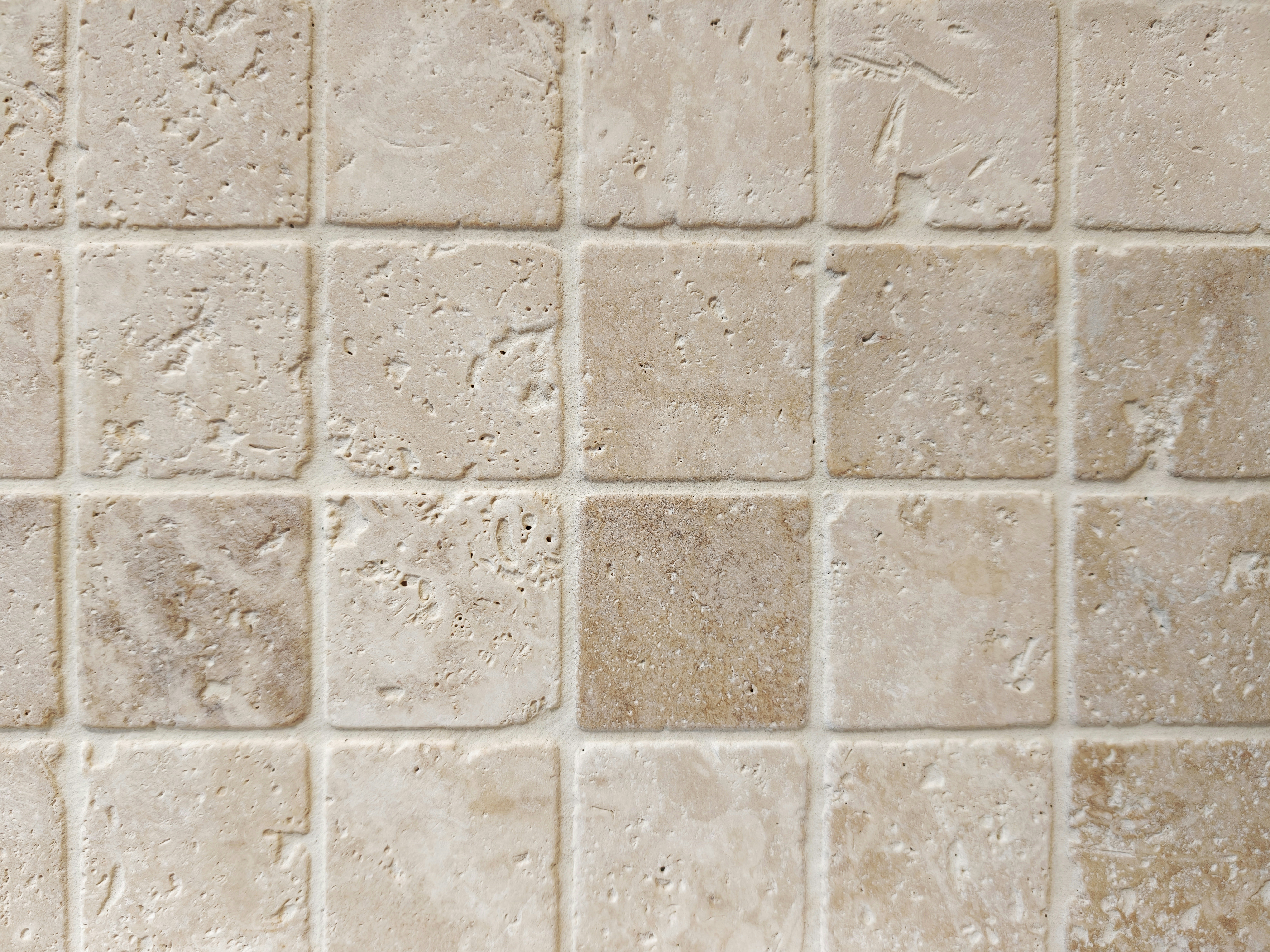 Filled vs. Unfilled Travertine: A Comparison for Interior and Exterior Specification