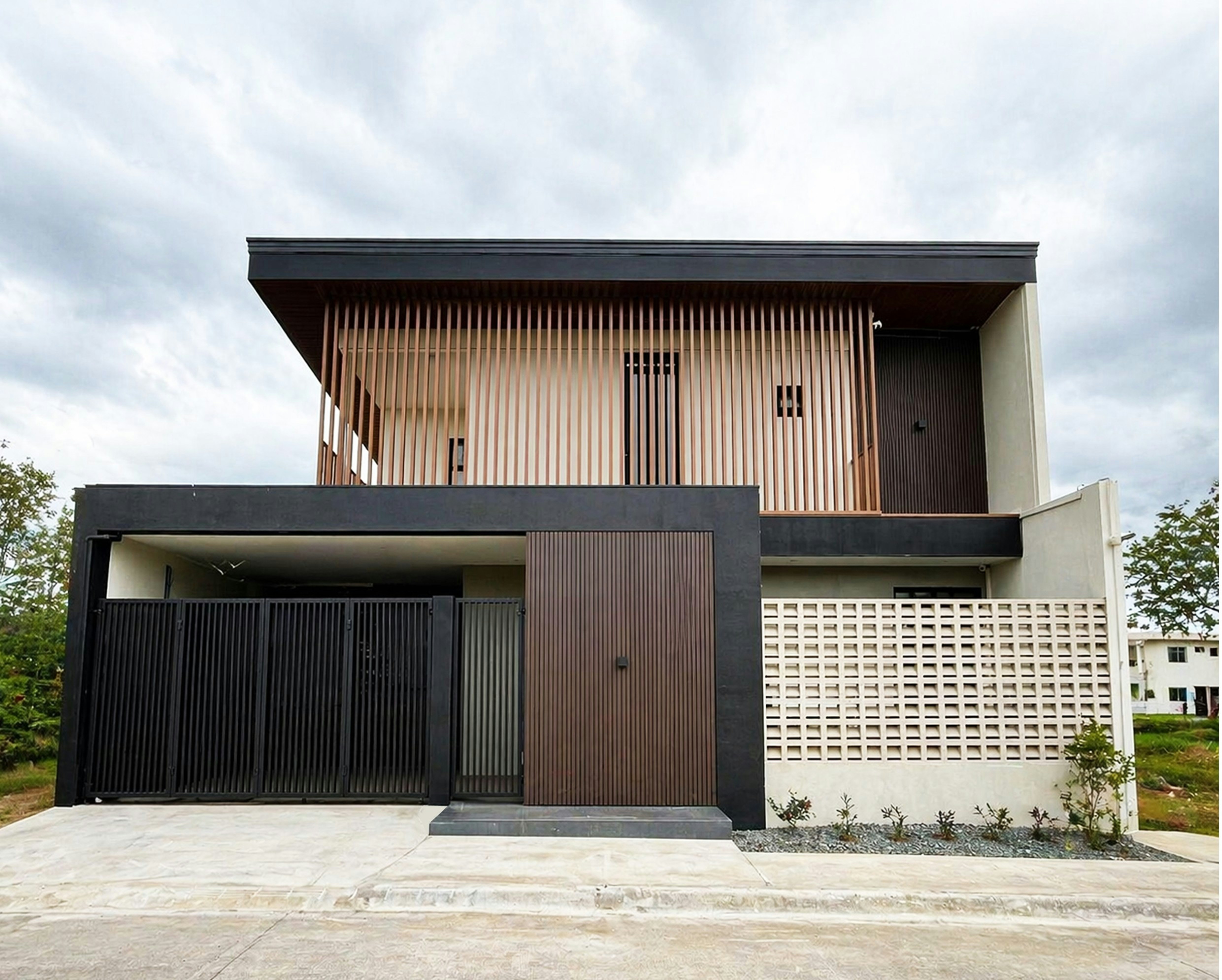 Substance Over Simulation: Why American Homeowners Are Choosing Raw Metal Over the Age of the Imitation Finish