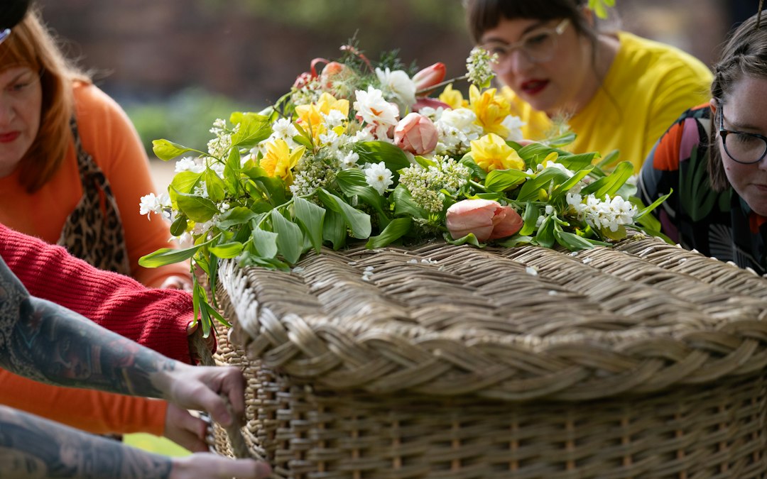 funeral floral delivery to memorial service funeral floral delivery to memorial service