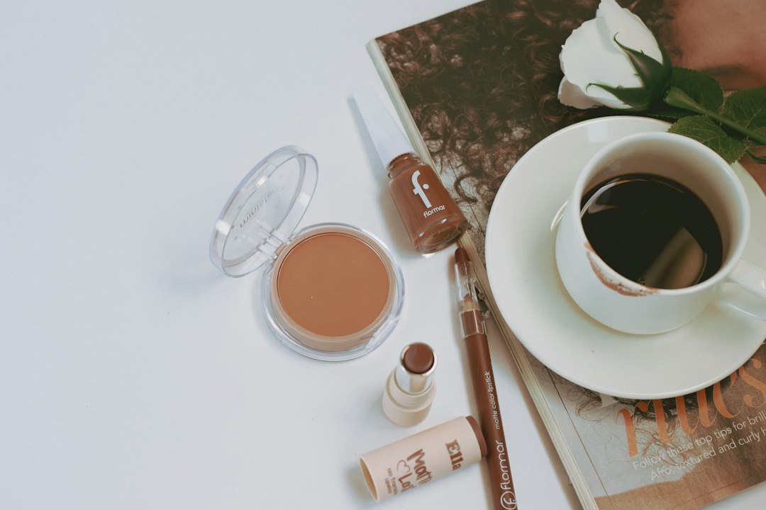 eyeshadow palette flatlay