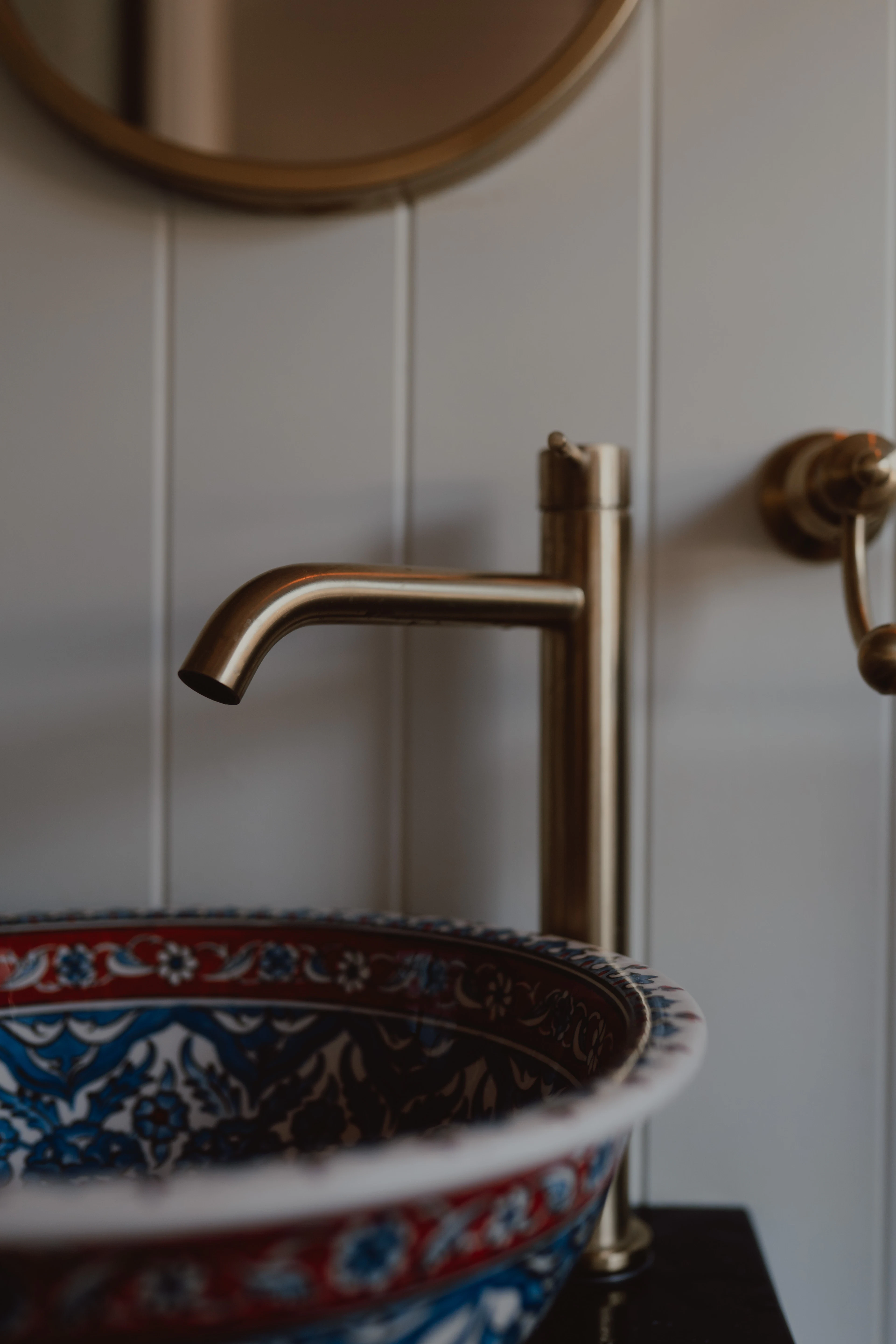 Brushed brass faucet
