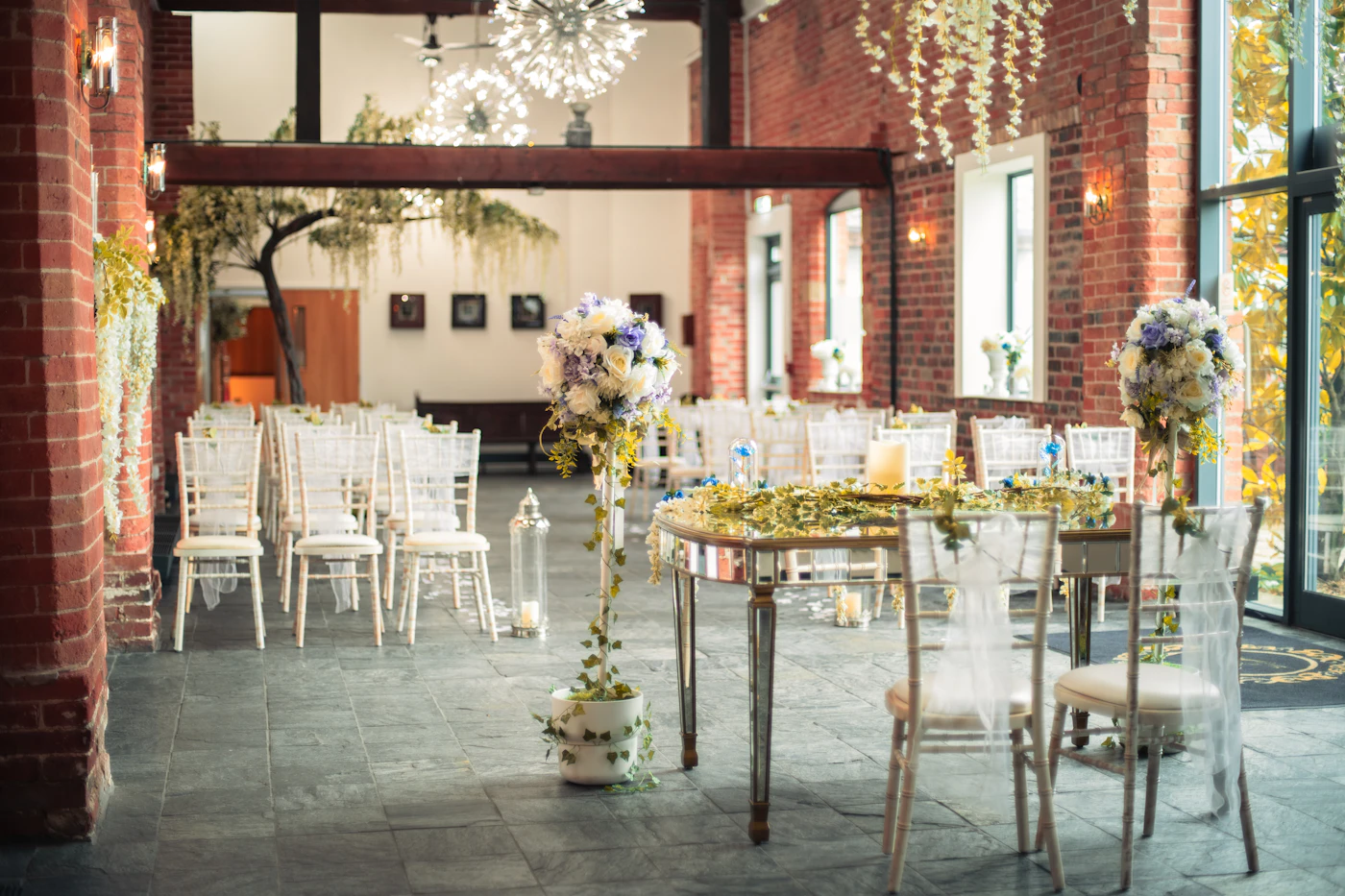 Wedding vendor insurance requirements checklist — Fresh floral arrangements prepared by an insured wedding vendor