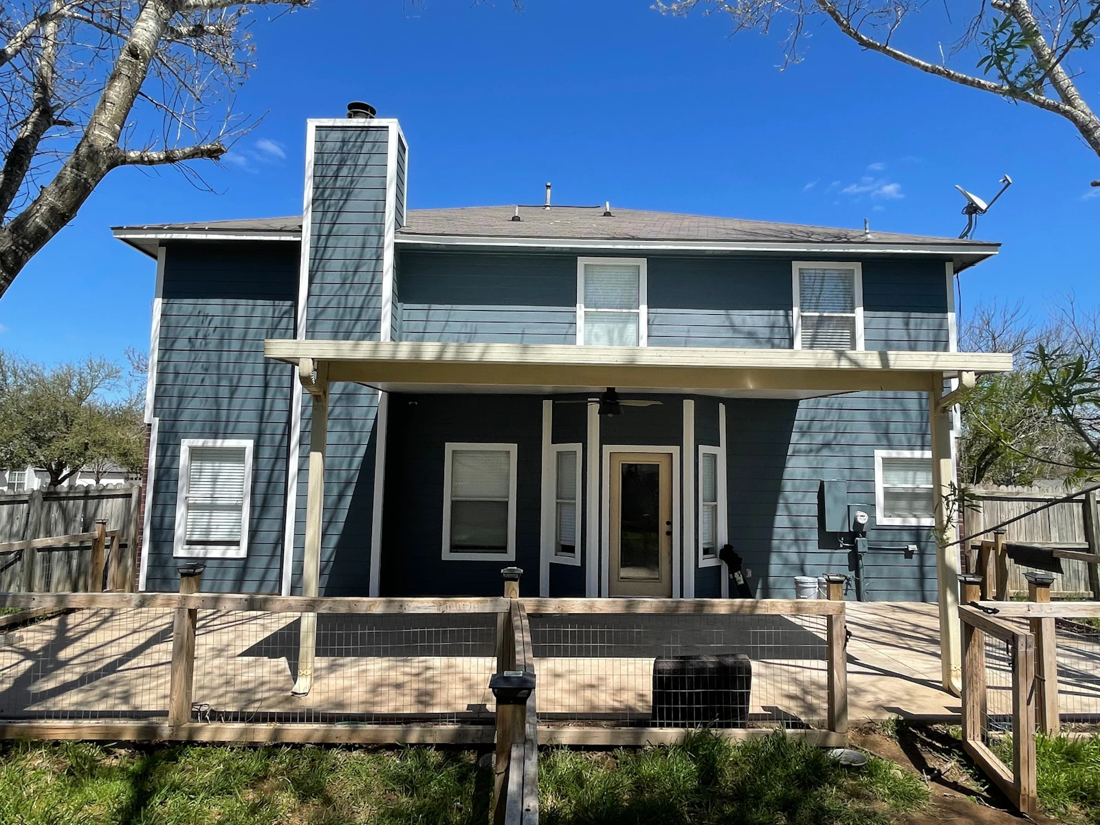 Aurora Colorado home exterior with fresh siding by Precision Exteriors Restoration