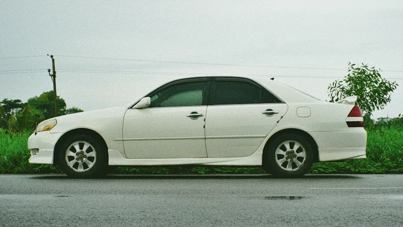2024 Hybrid Sedan LE