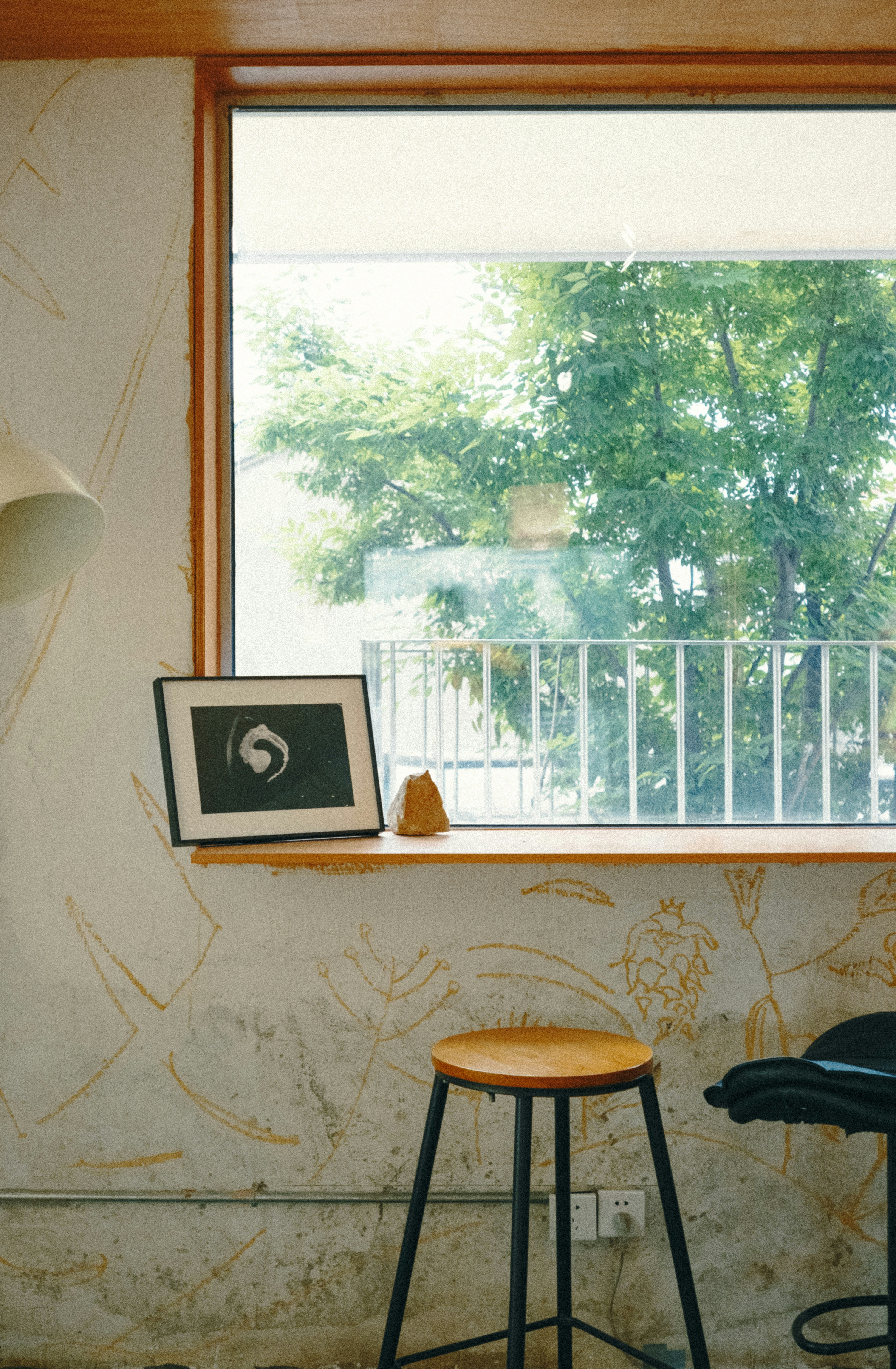 balcony wall art decor, wallpaper, How to Design Balcony with Wall Art: Guide 4