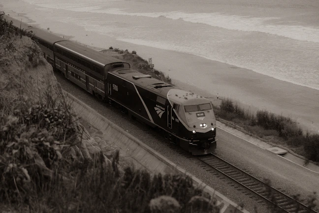 27-Day Western Americas Budget Rail Itinerary