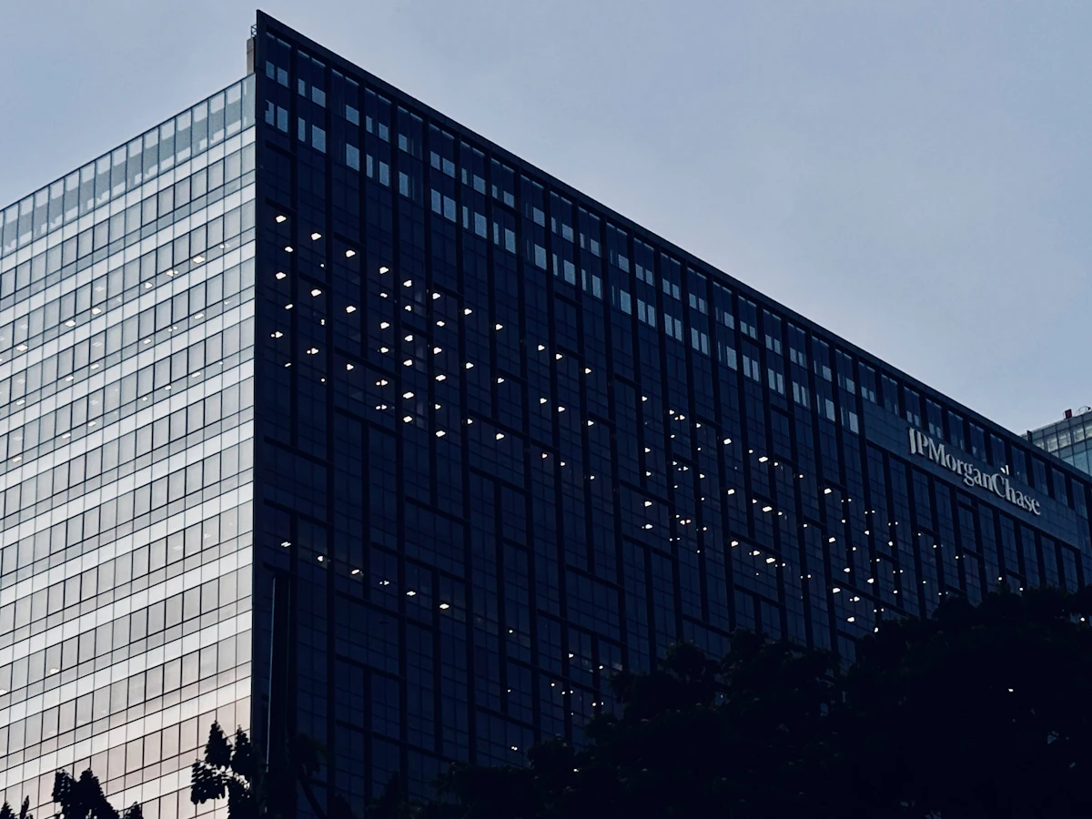 Why Are Advisors Switching From Salesforce FSC in 2026?