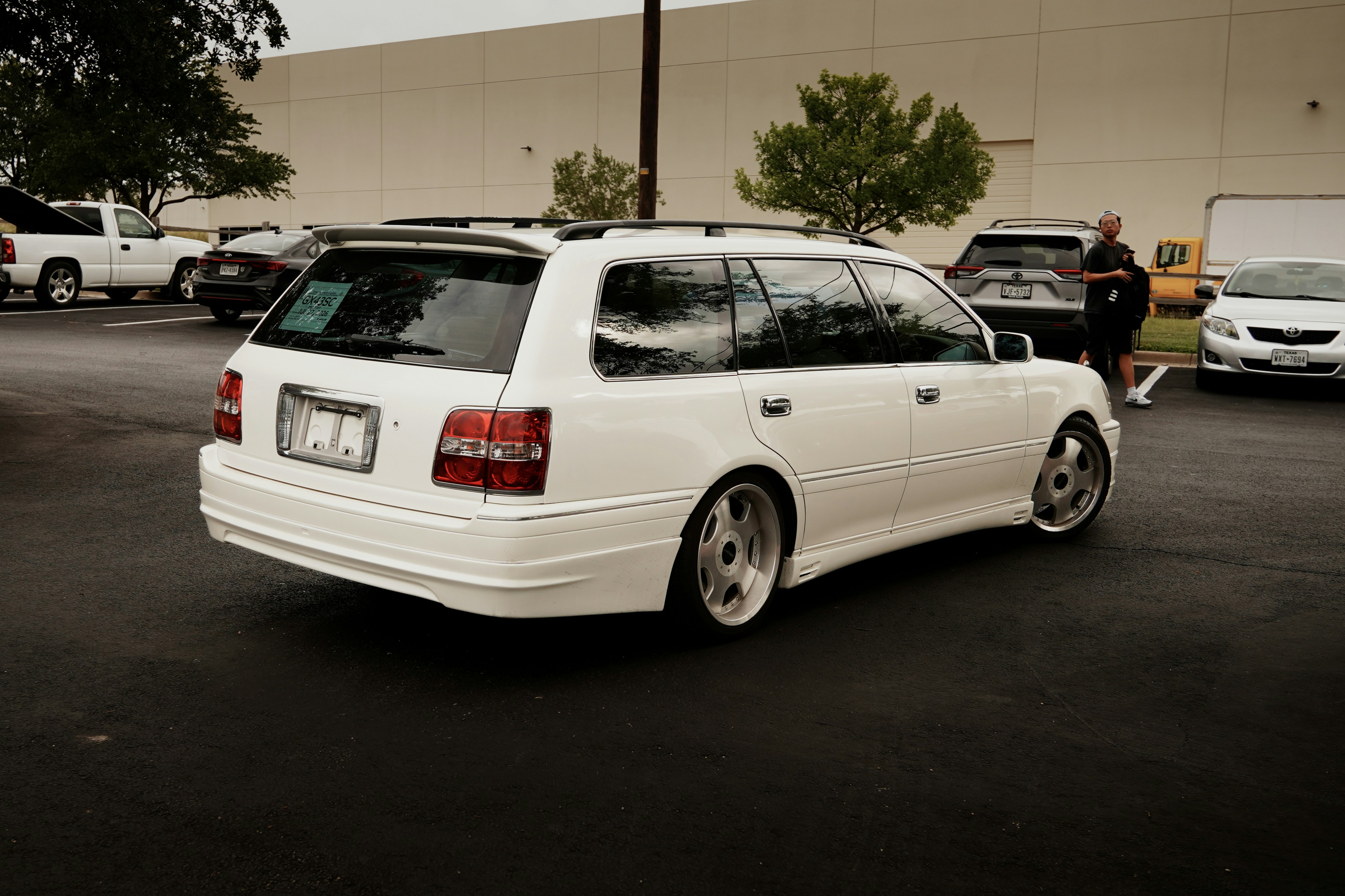 modern sleek station wagon, wallpaper, Honda Wagon Configurations 2026: Versatility & Specs Guide 3