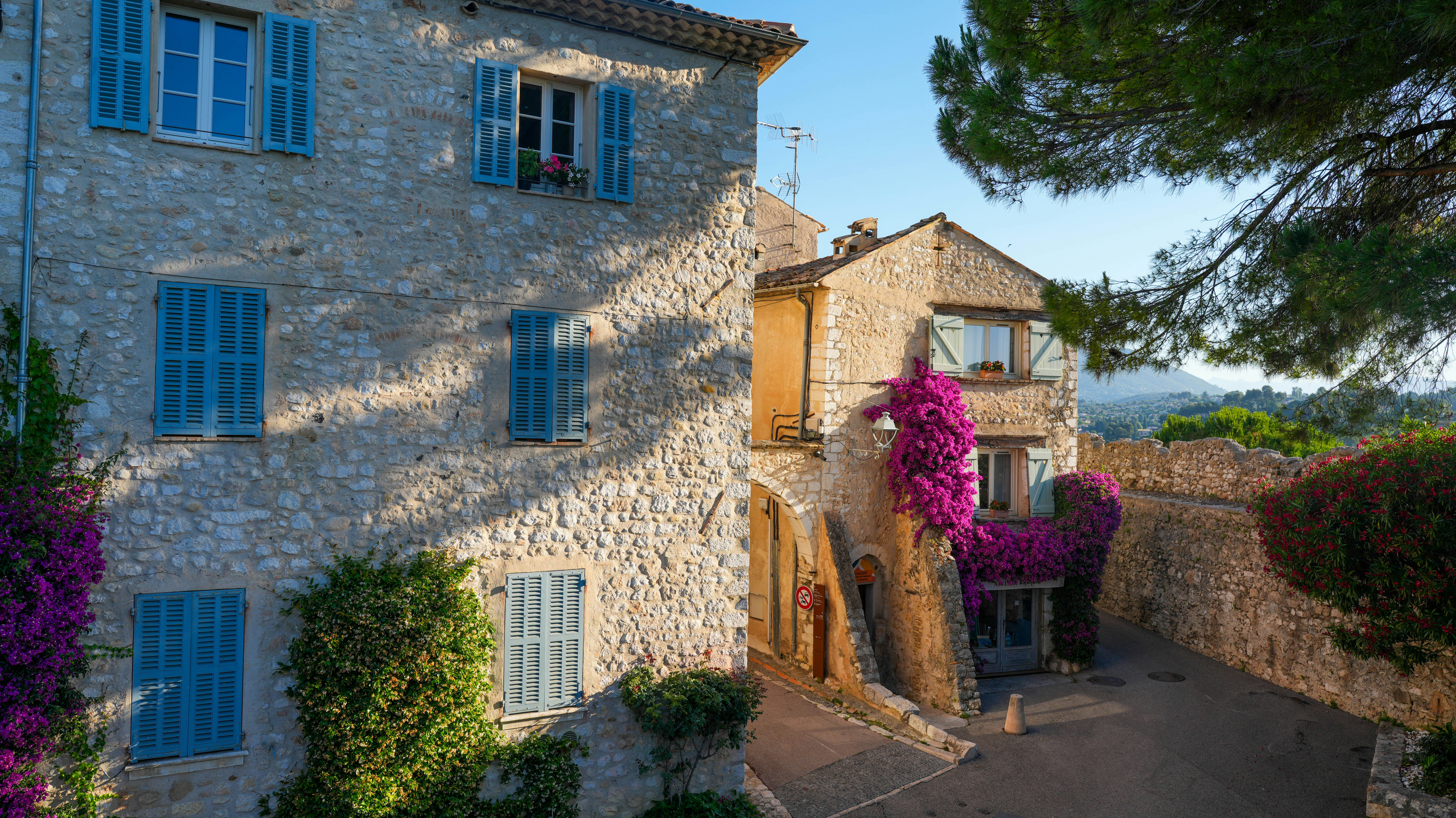 Hidden Costs: Budgeting for Notary Fees and Property Taxes in France