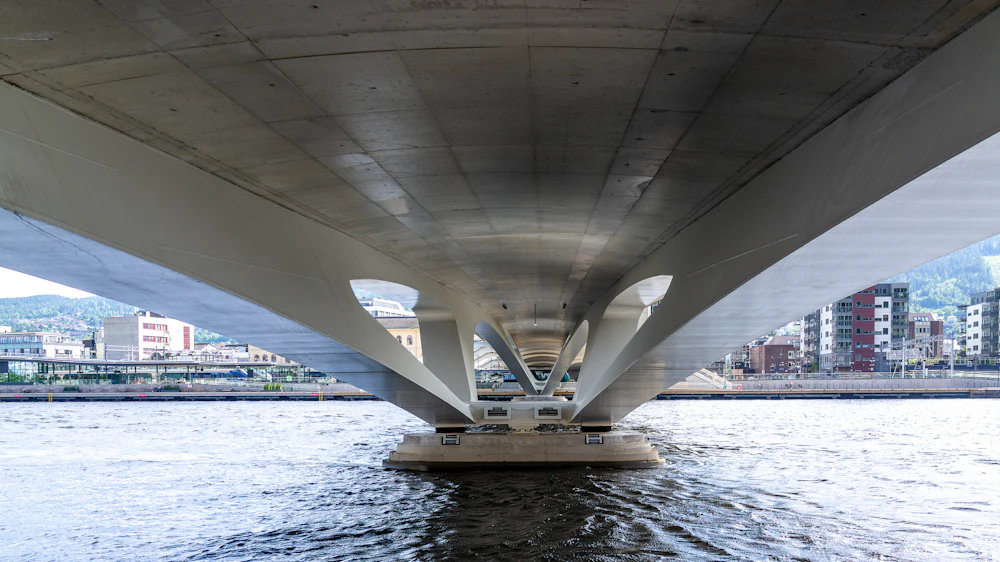 Bridge deck spanning water