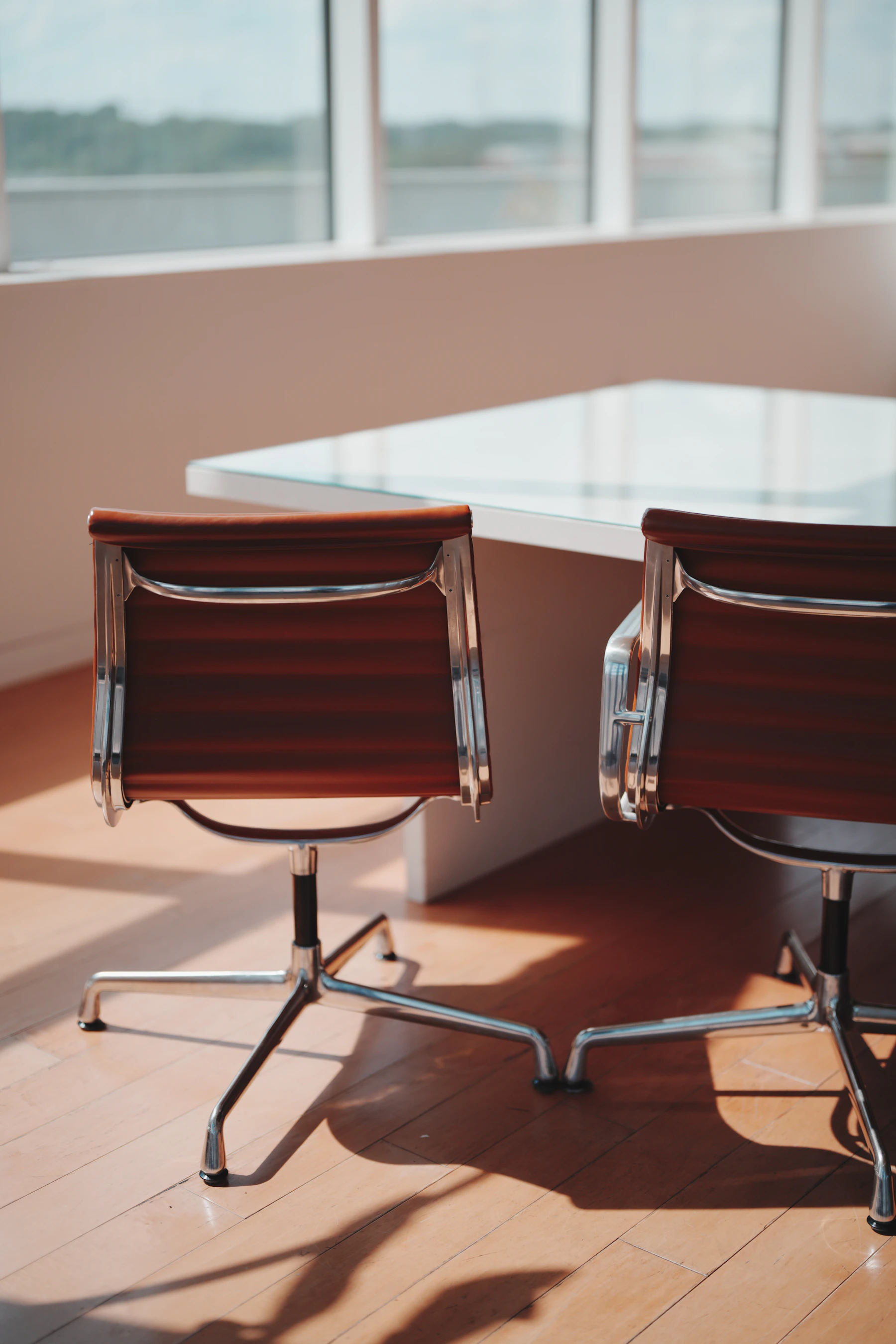 Premium modern corporate meeting space