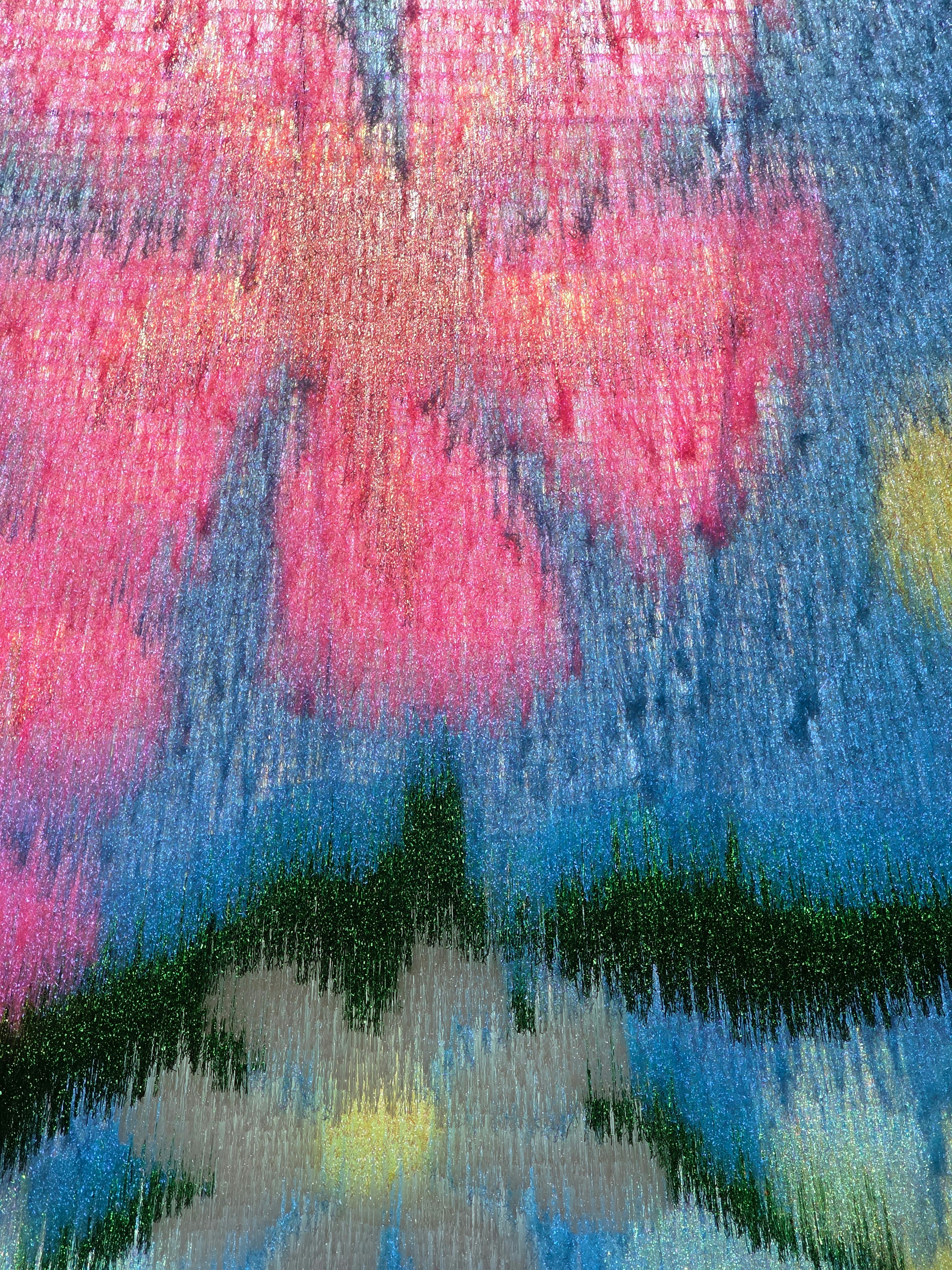 Abstrakter Hintergrund mit lebendigen Rosa-, Blau-, Grün- und Gelbtexturen.