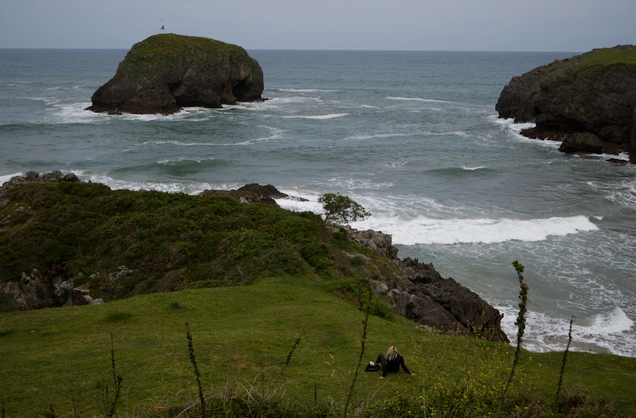 Costa verde junto al mar Cantábrico