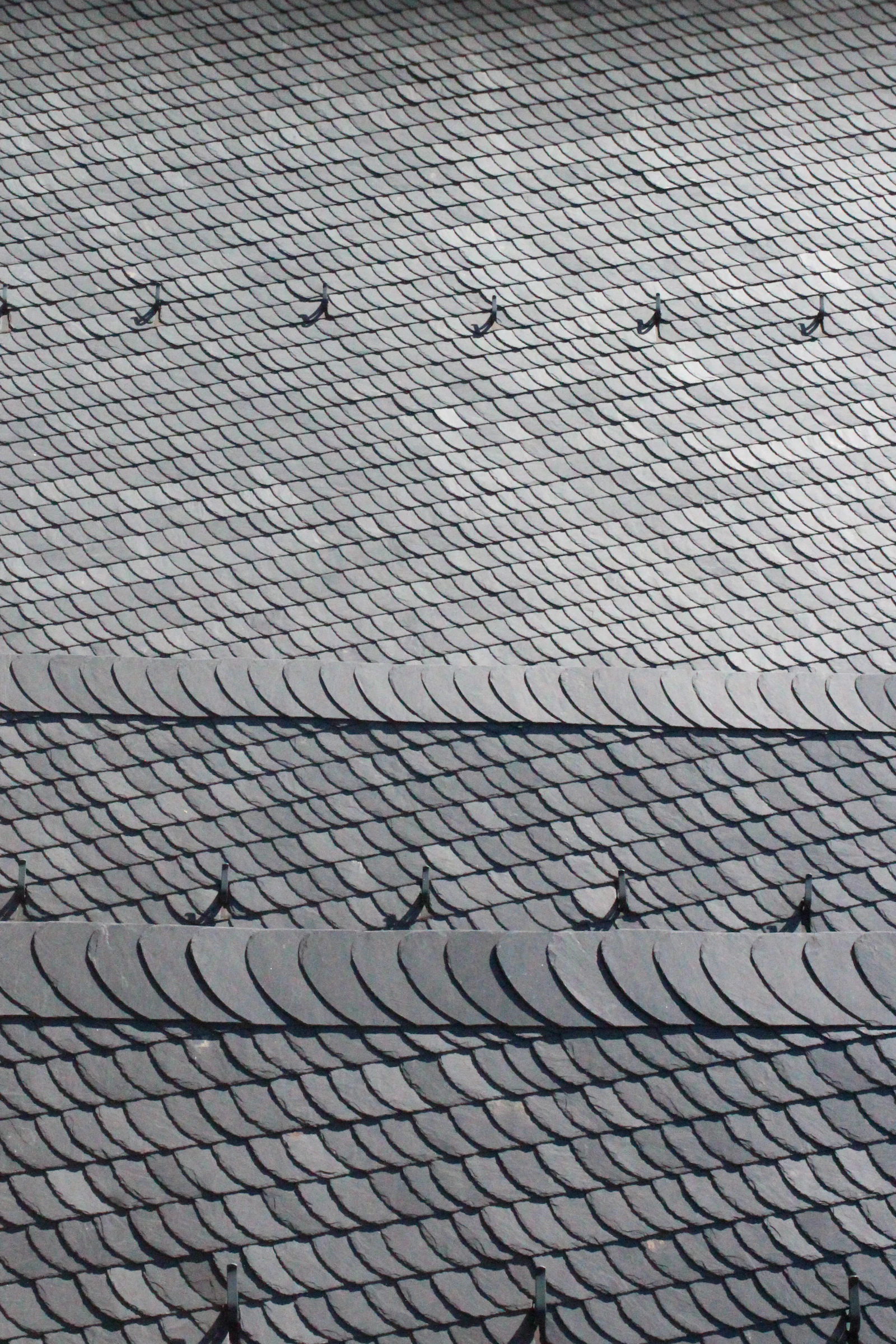 Designer synthetic slate roof with diamond pattern installed on a Barrington, IL estate home